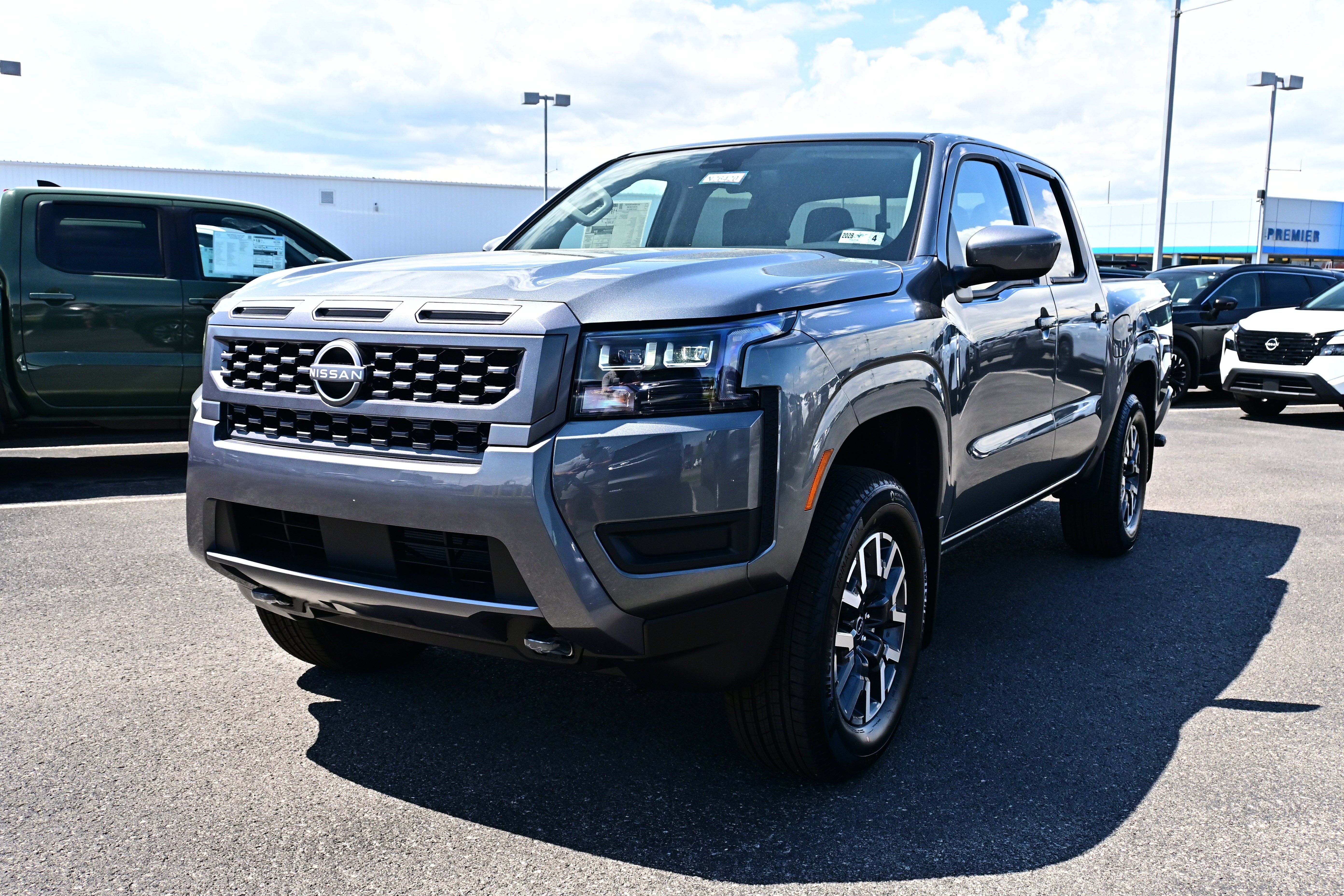 2026 Nissan Frontier SV