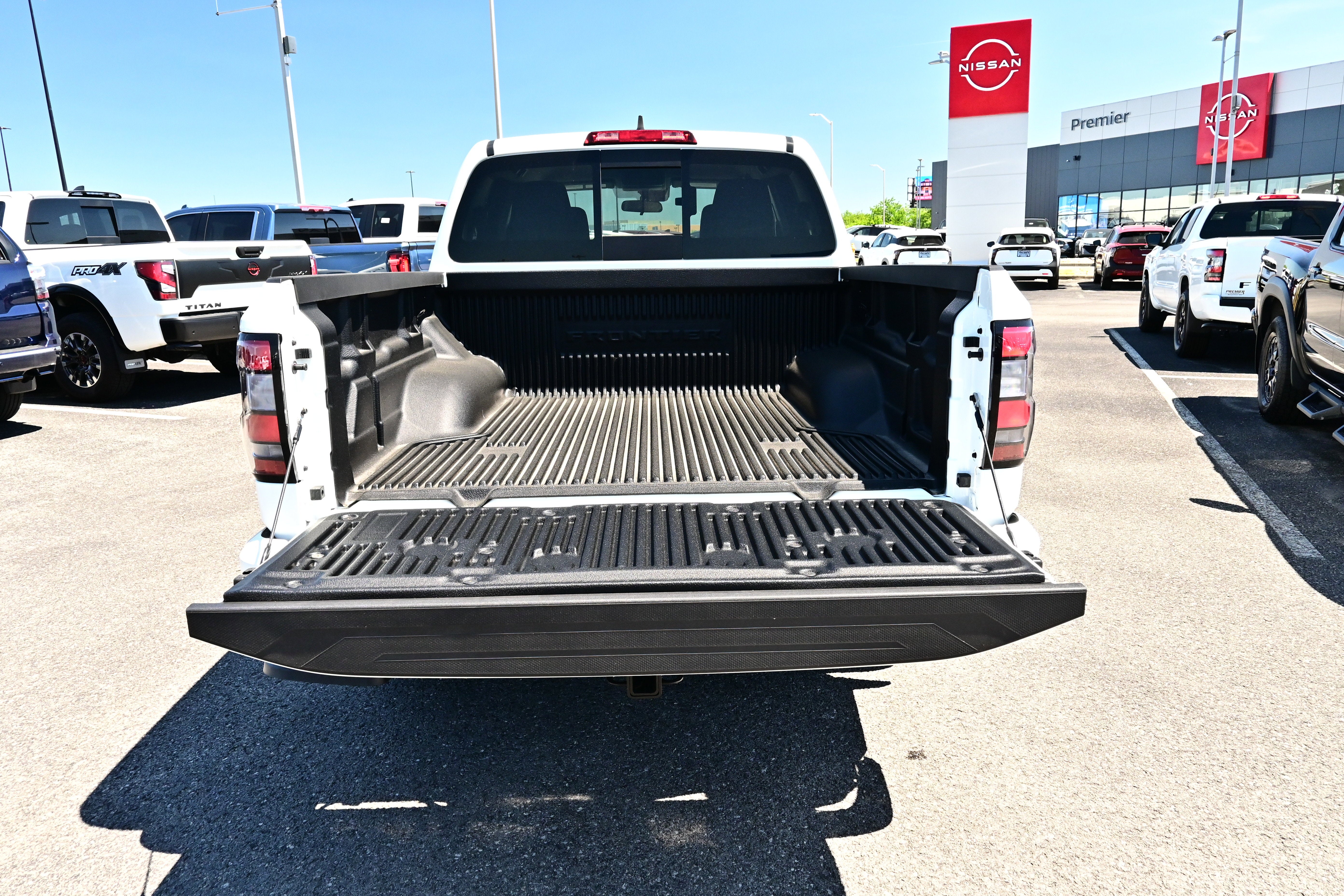 2026 Nissan Frontier Crew Cab SV