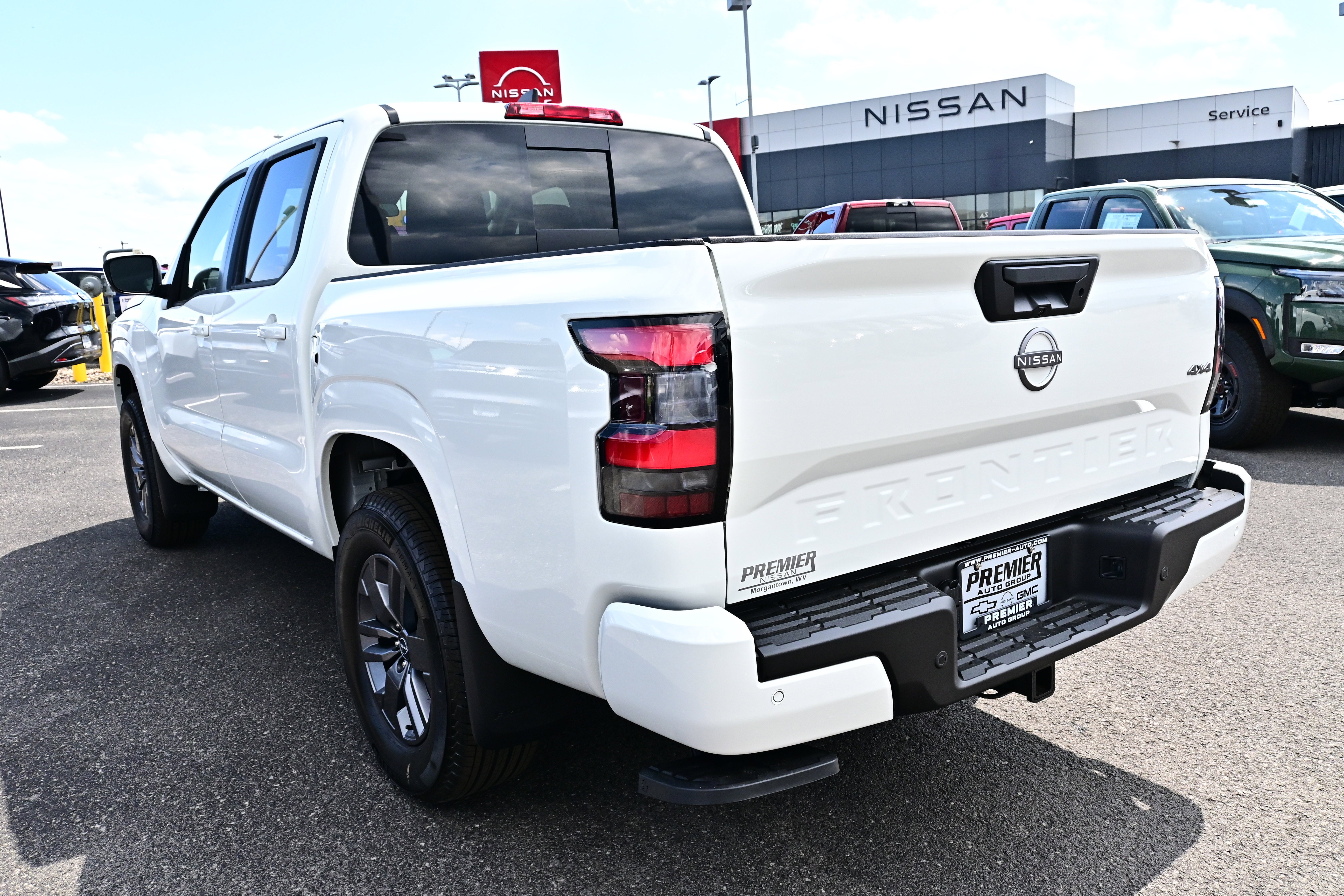 2026 Nissan Frontier Crew Cab SV