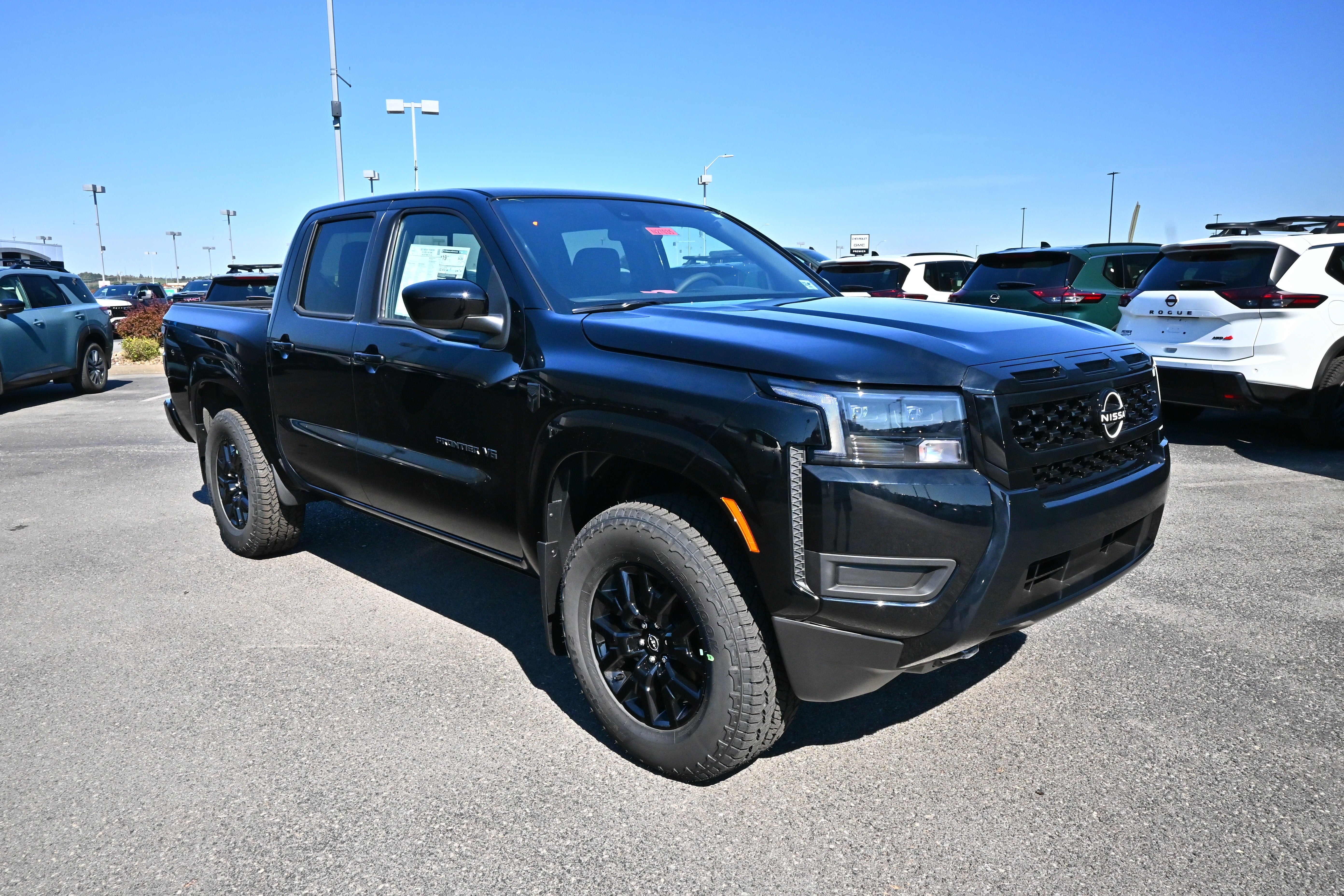 2027 Nissan Frontier Crew Cab SV