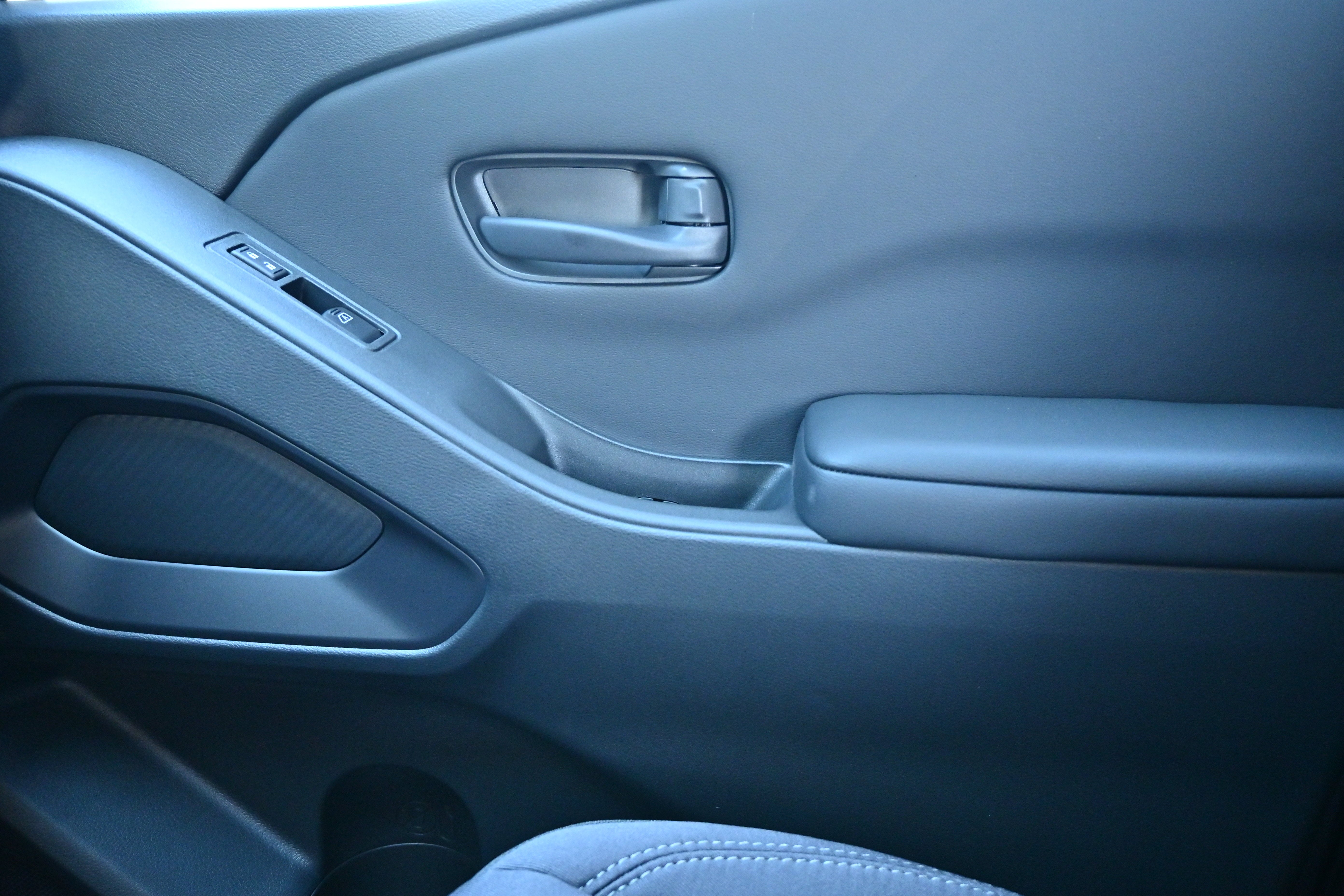 2027 Nissan Frontier Crew Cab SV
