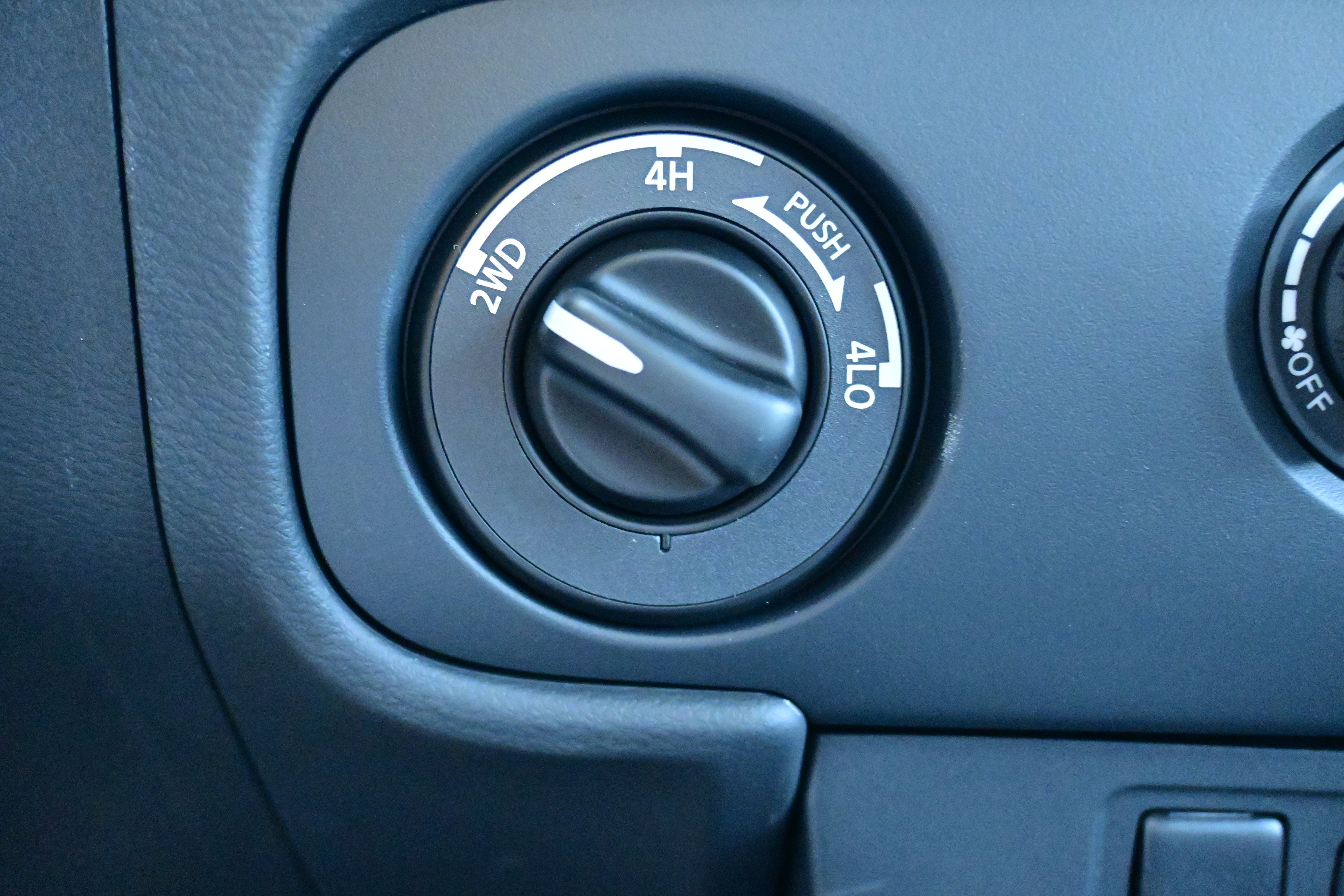 2026 Nissan Frontier Crew Cab S