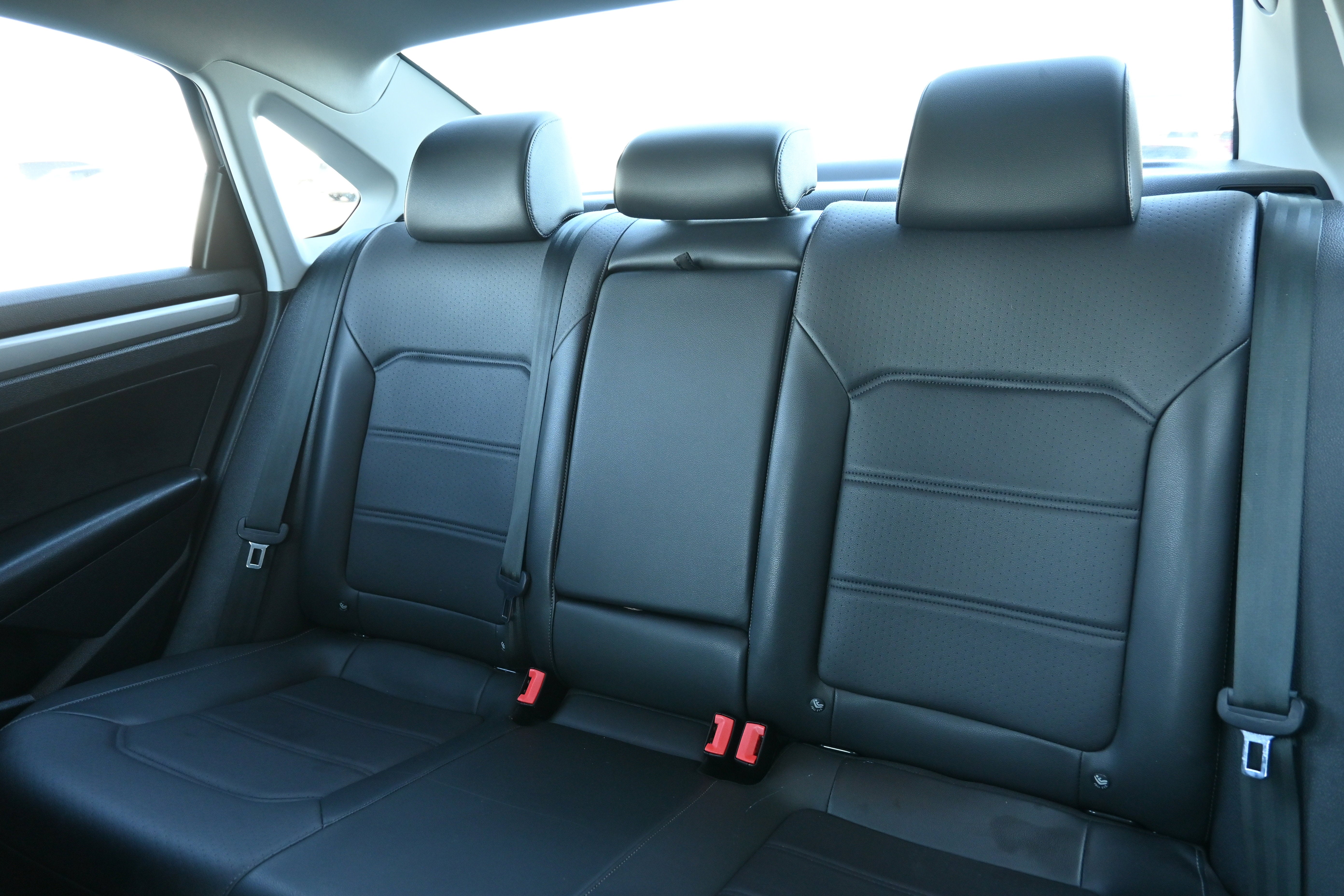 2021 Volkswagen Passat 2.0T SE