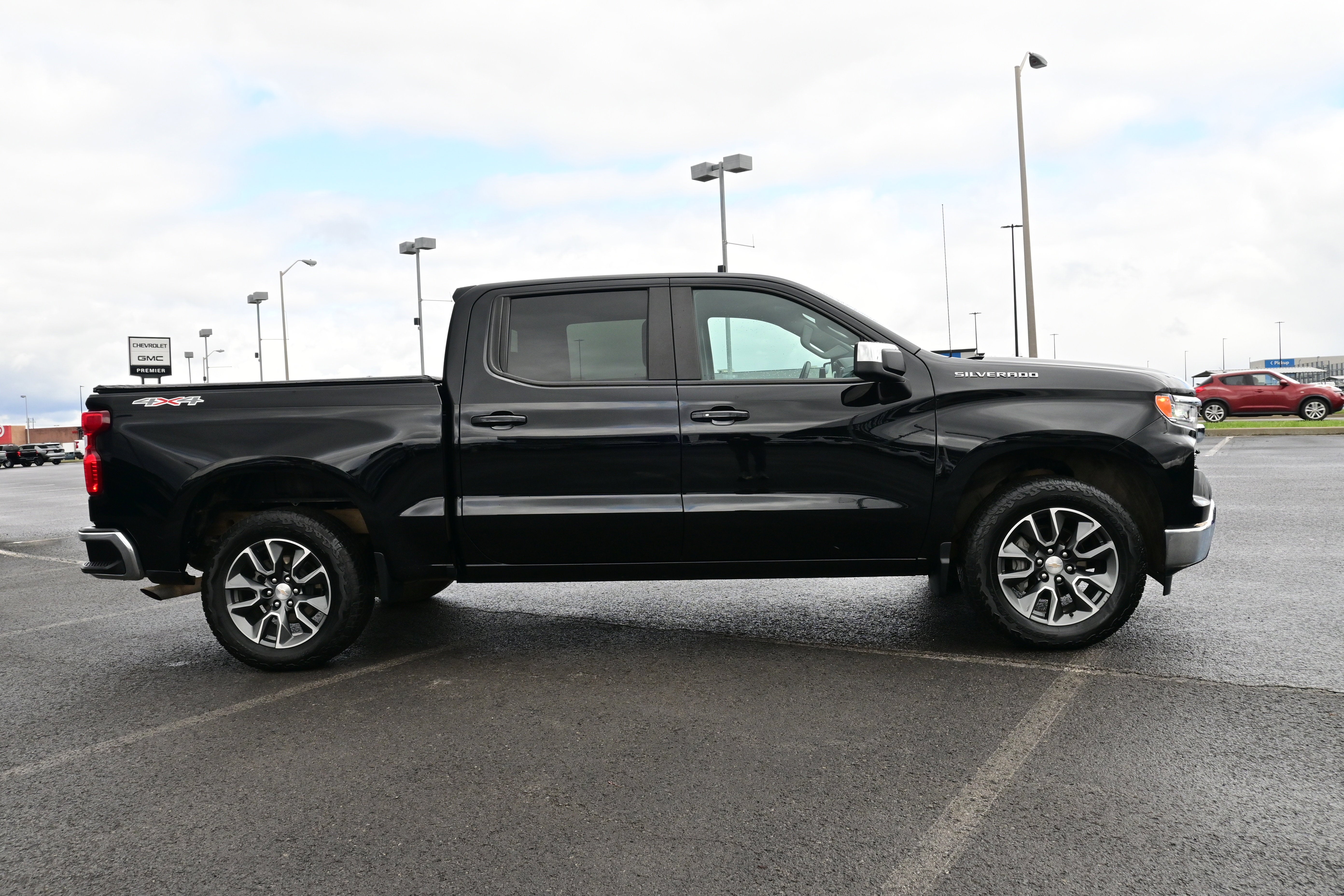 2024 Chevrolet Silverado 1500 LT