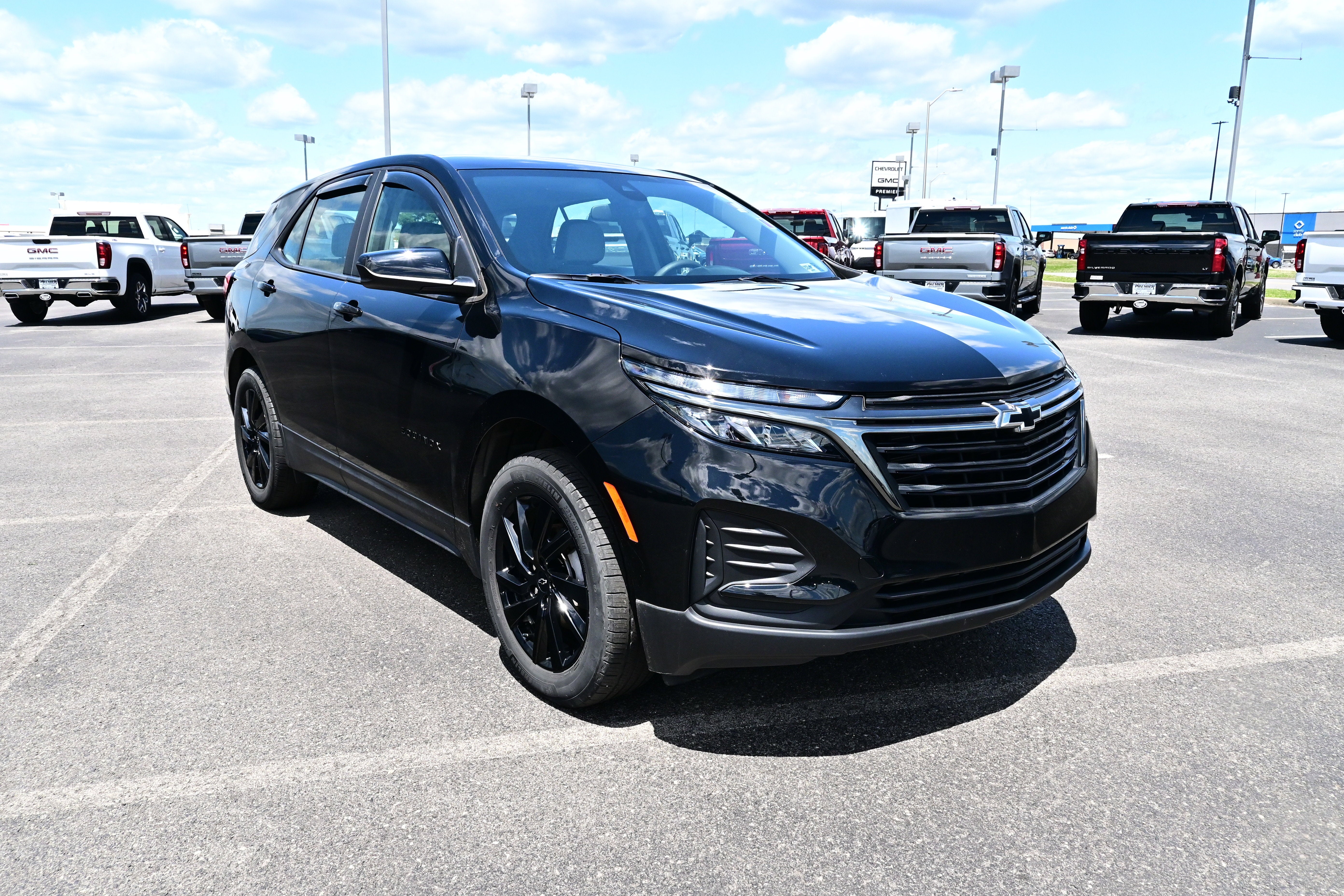 2023 Chevrolet Equinox LS