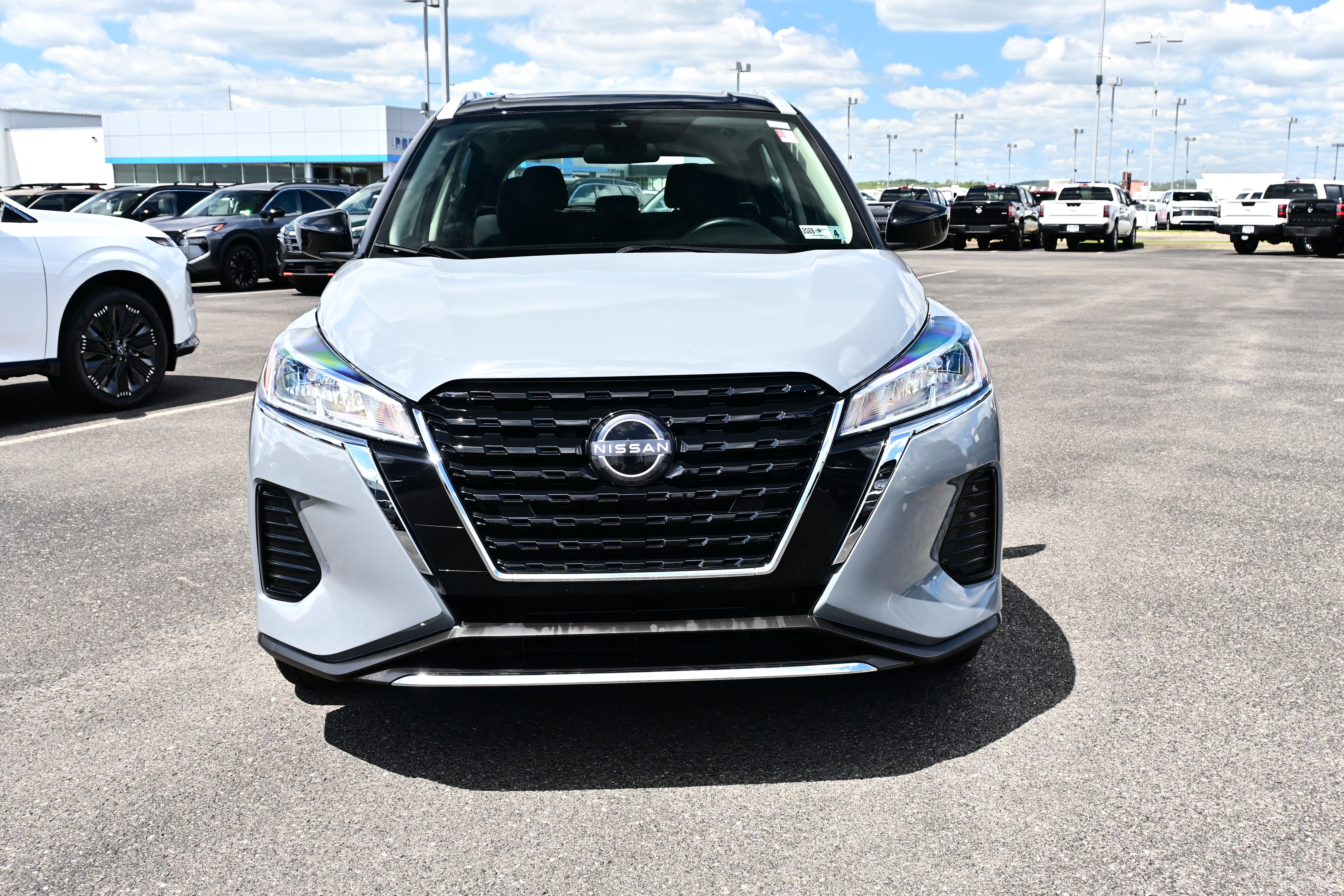 2023 Nissan Kicks SV