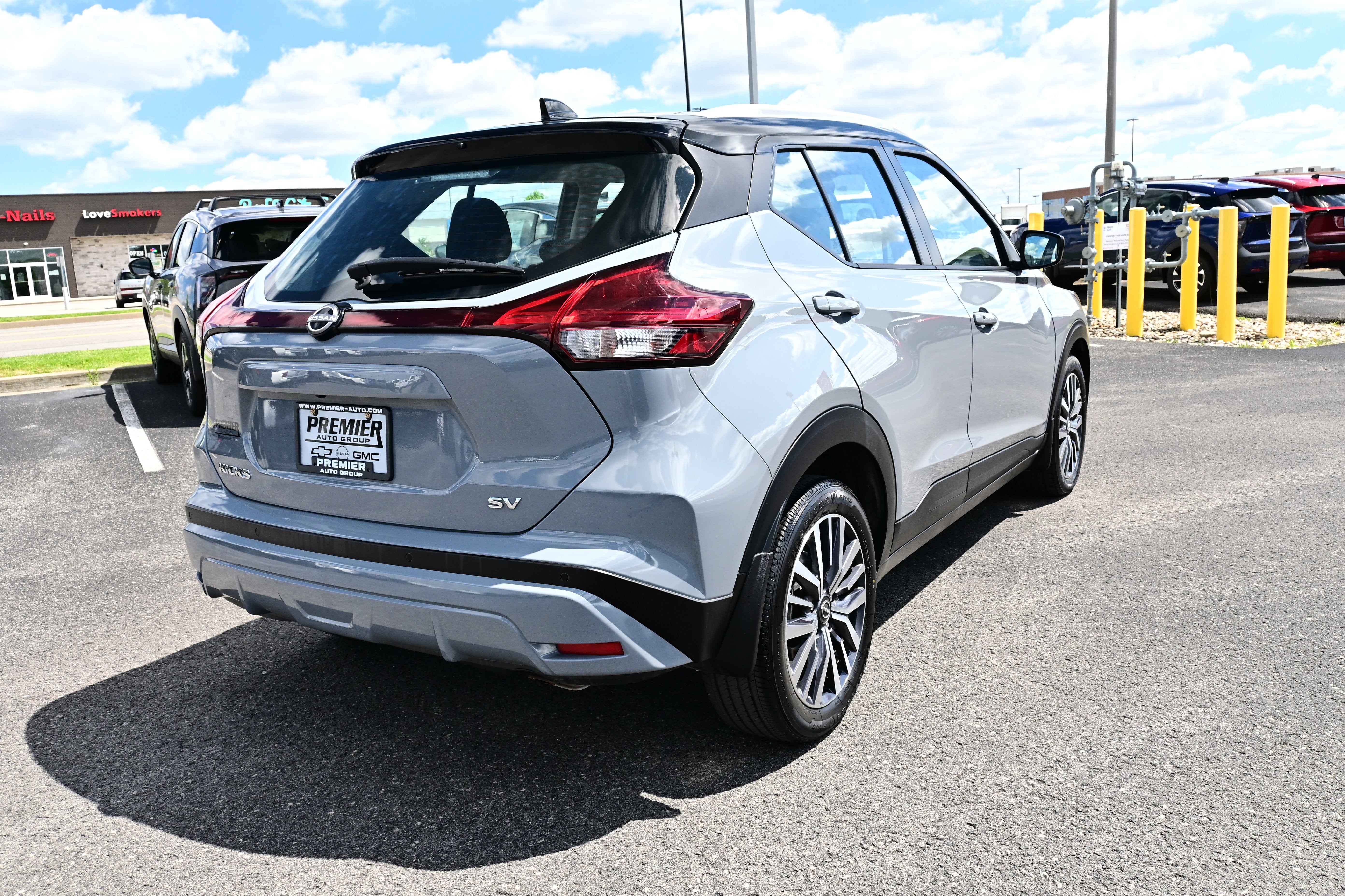 2023 Nissan Kicks SV