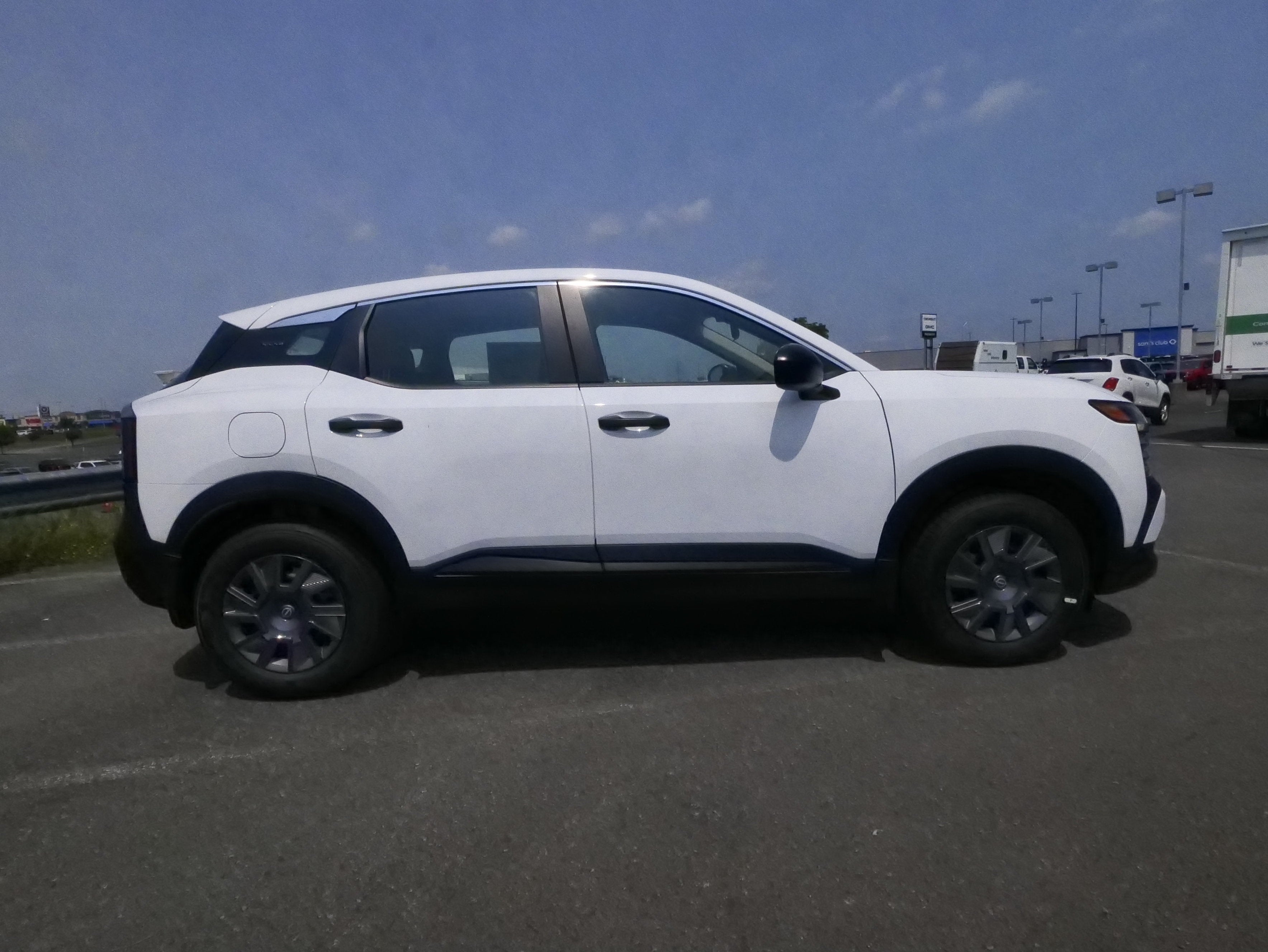 2026 Nissan Kicks S