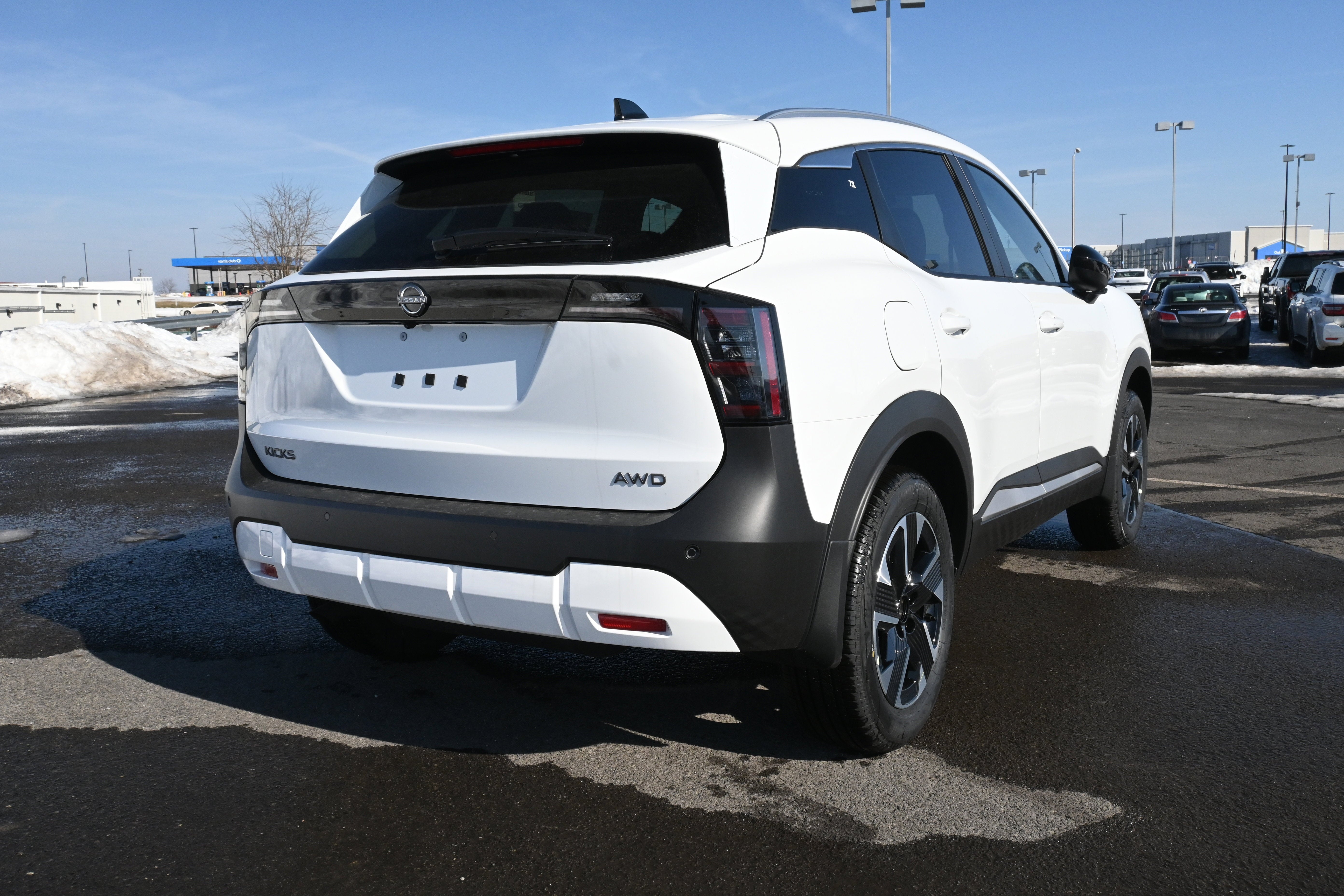 2026 Nissan Kicks SV