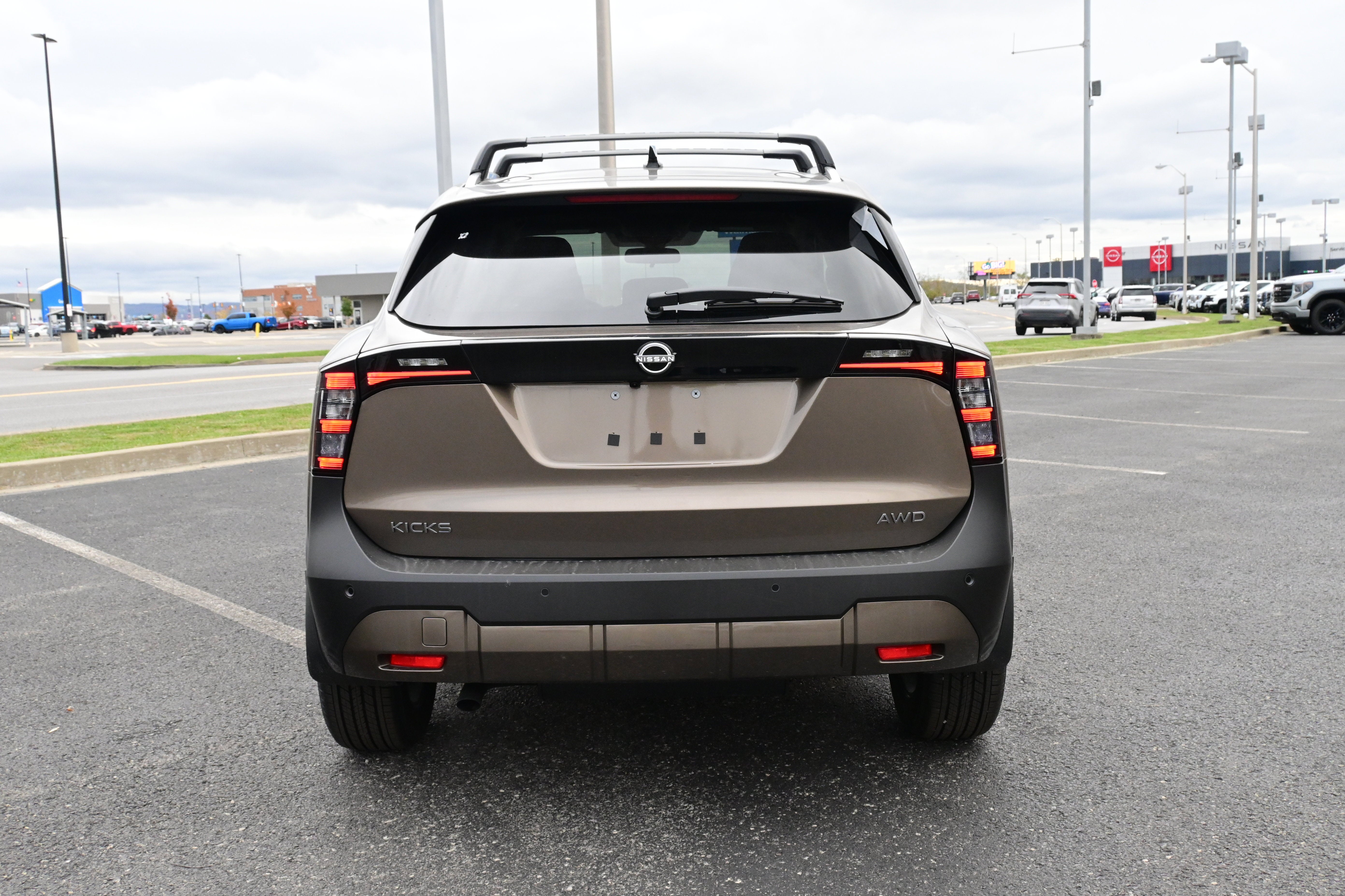 2026 Nissan Kicks SV