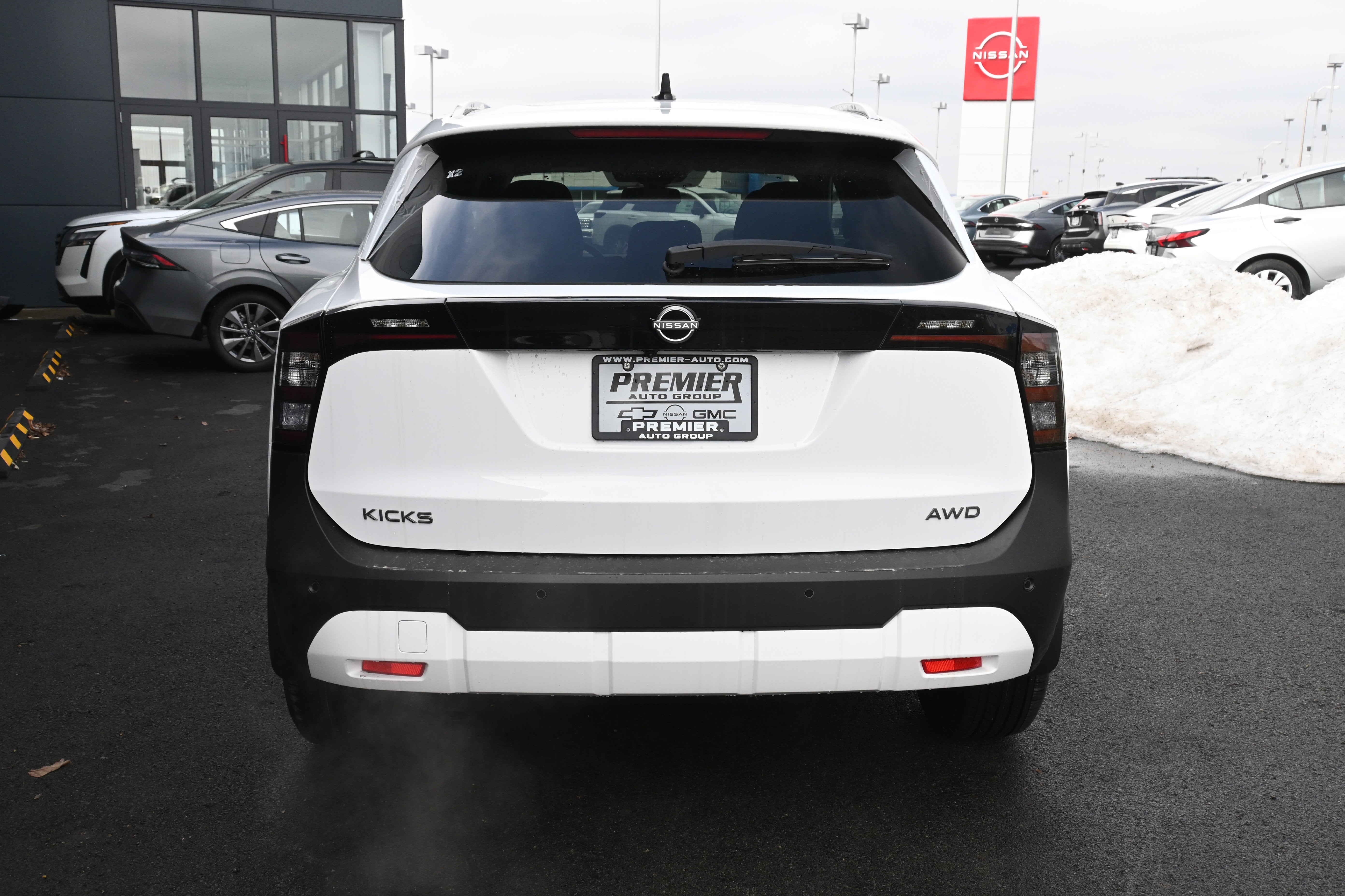 2026 Nissan Kicks SV