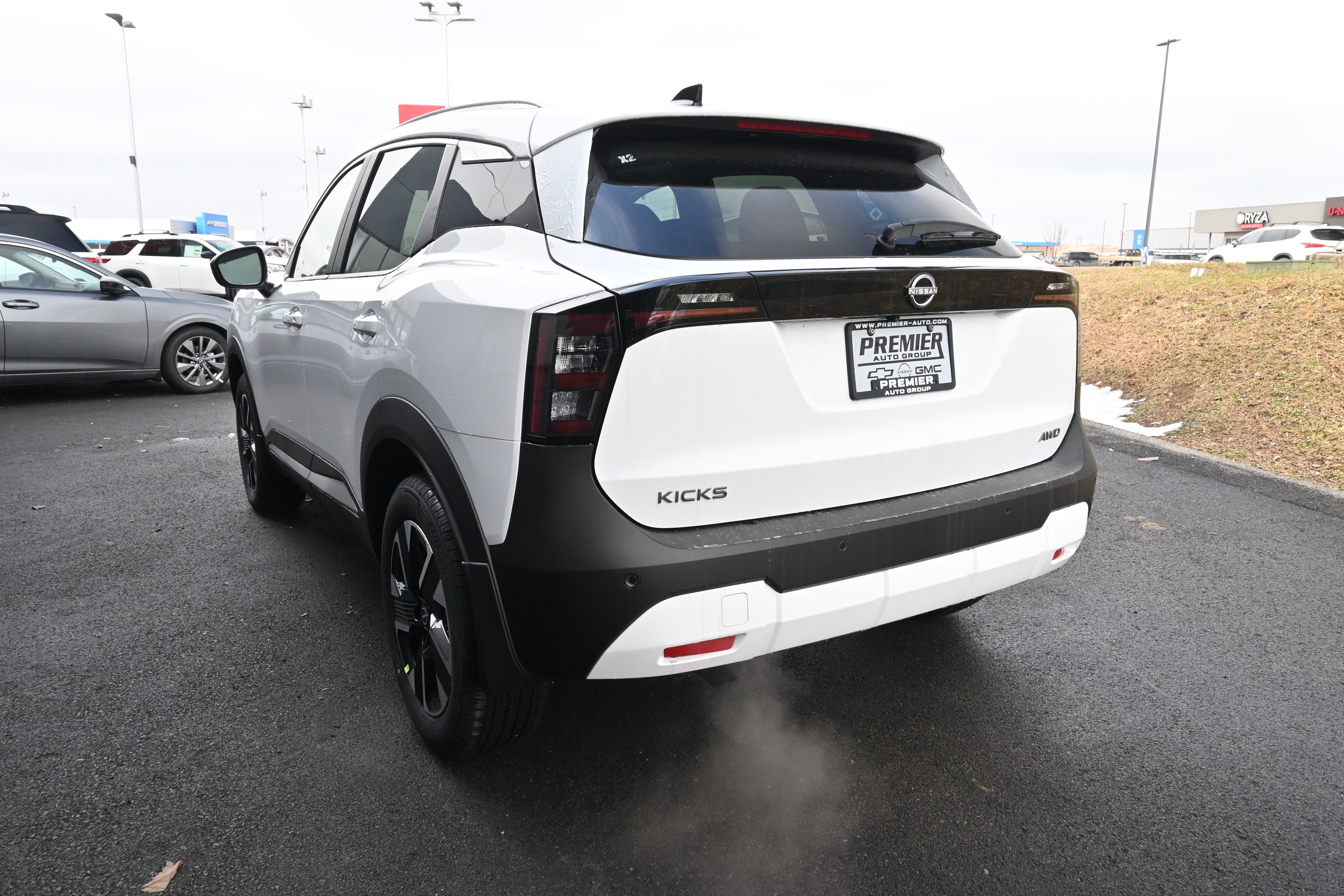 2026 Nissan Kicks SV