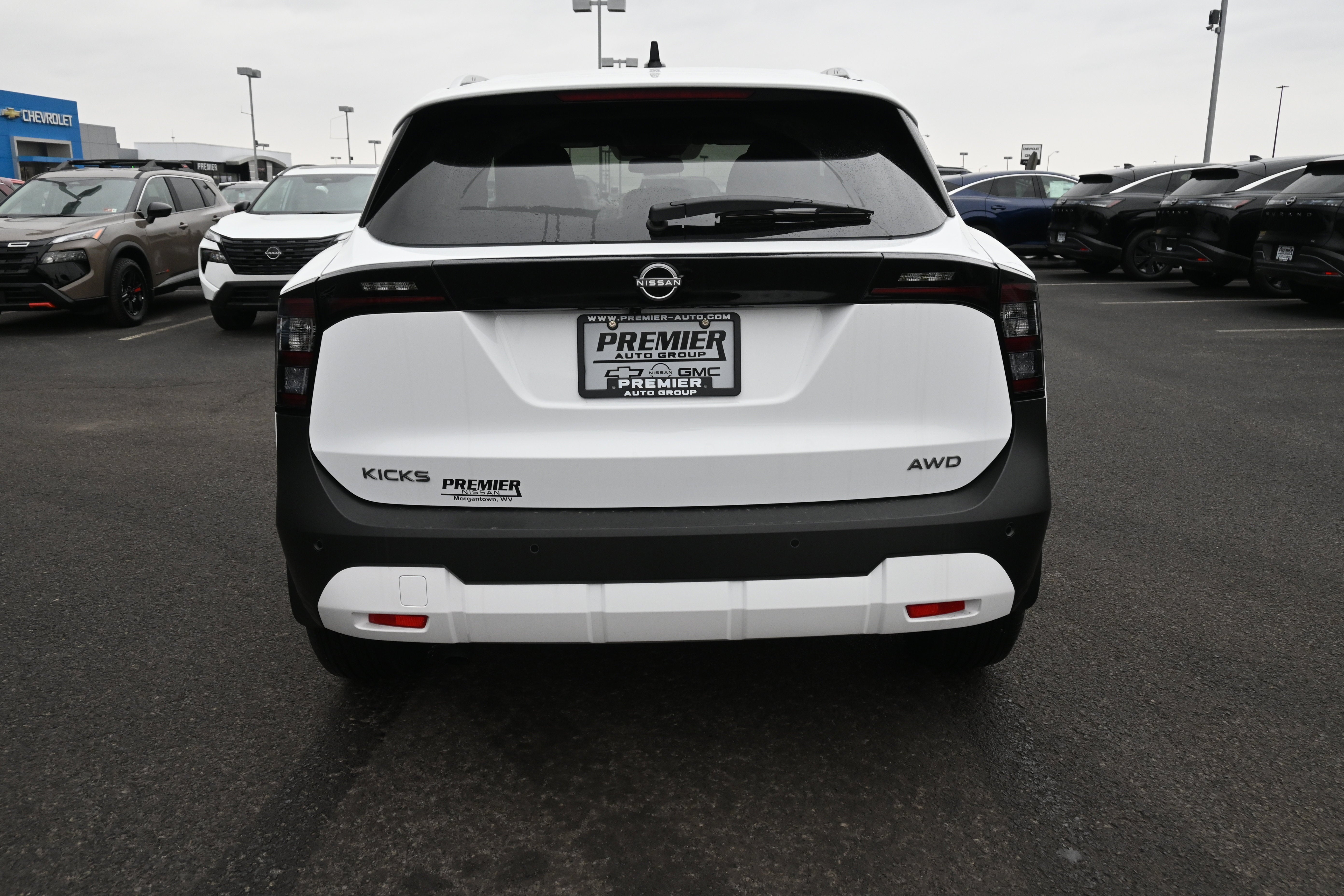 2026 Nissan Kicks SV