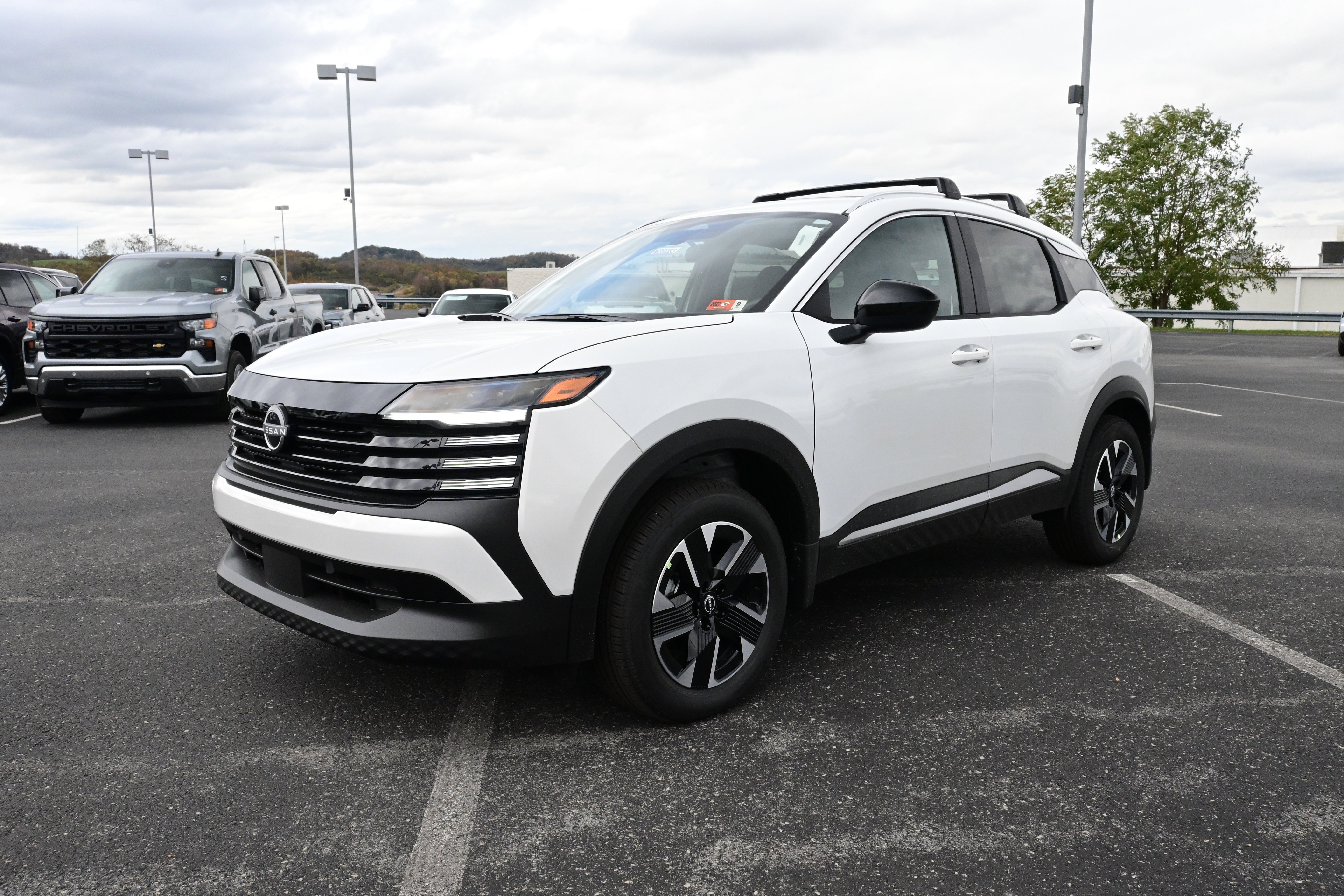 2026 Nissan Kicks SV