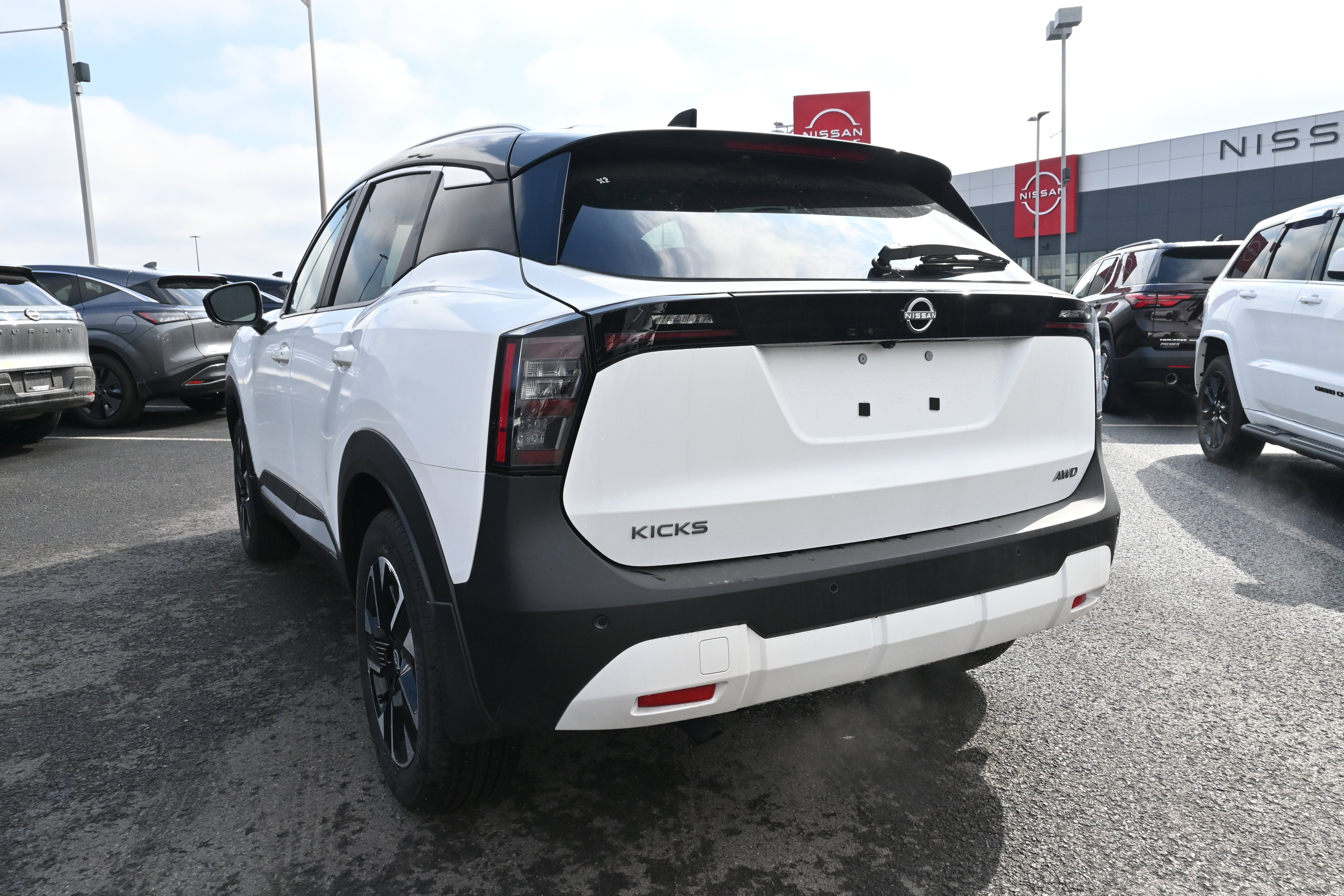 2026 Nissan Kicks SV
