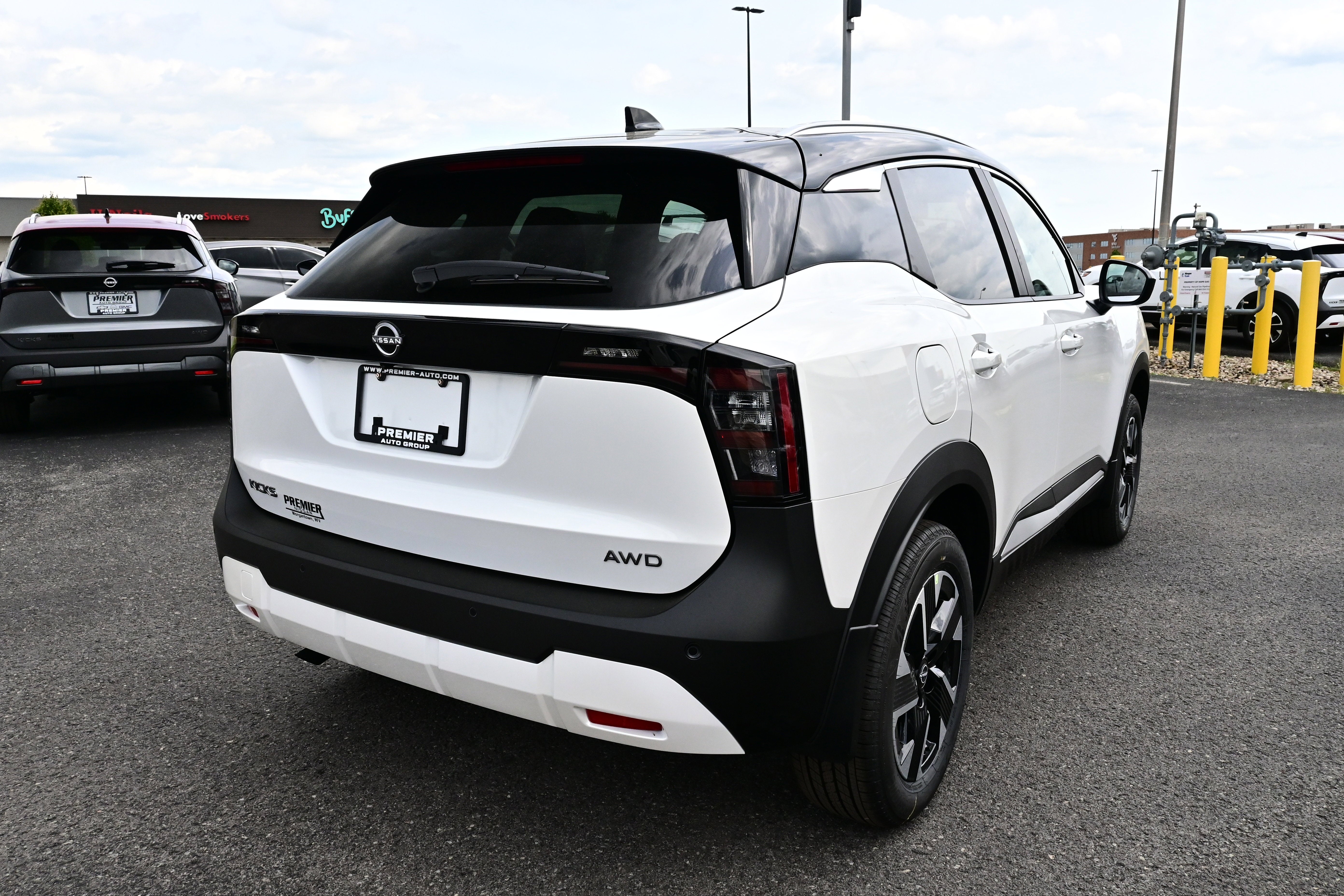 2026 Nissan Kicks SV
