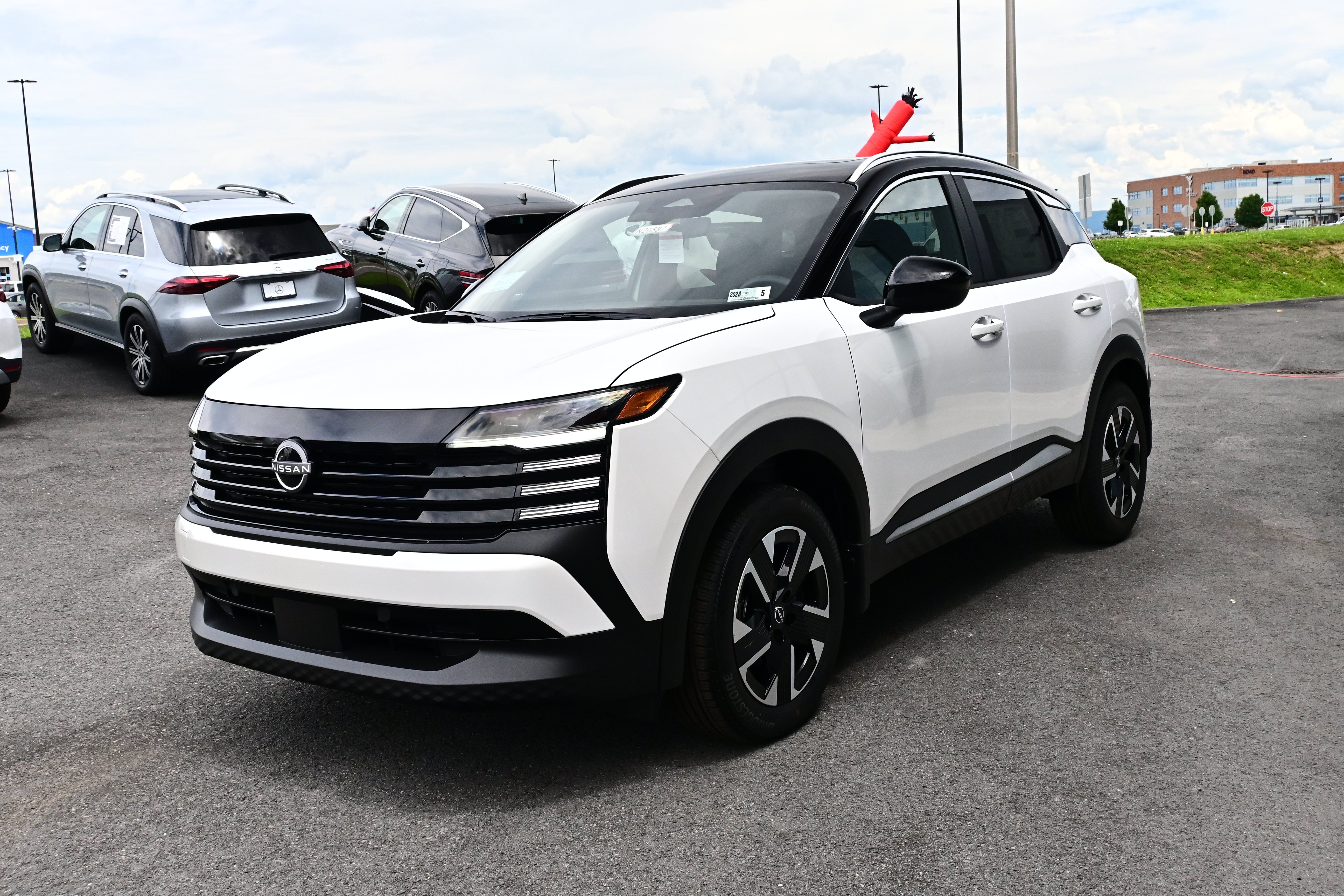 2026 Nissan Kicks SV