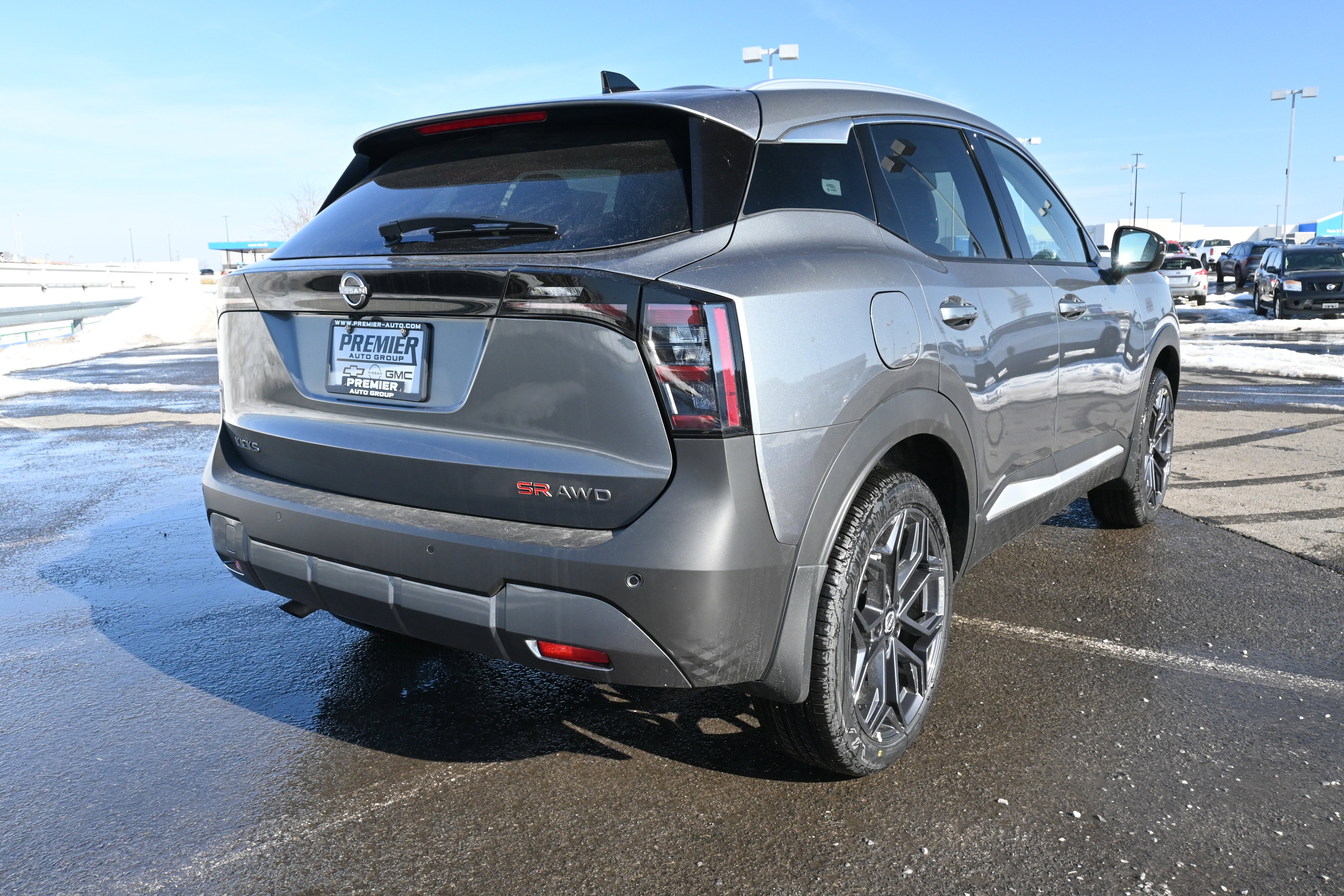 2026 Nissan Kicks SR