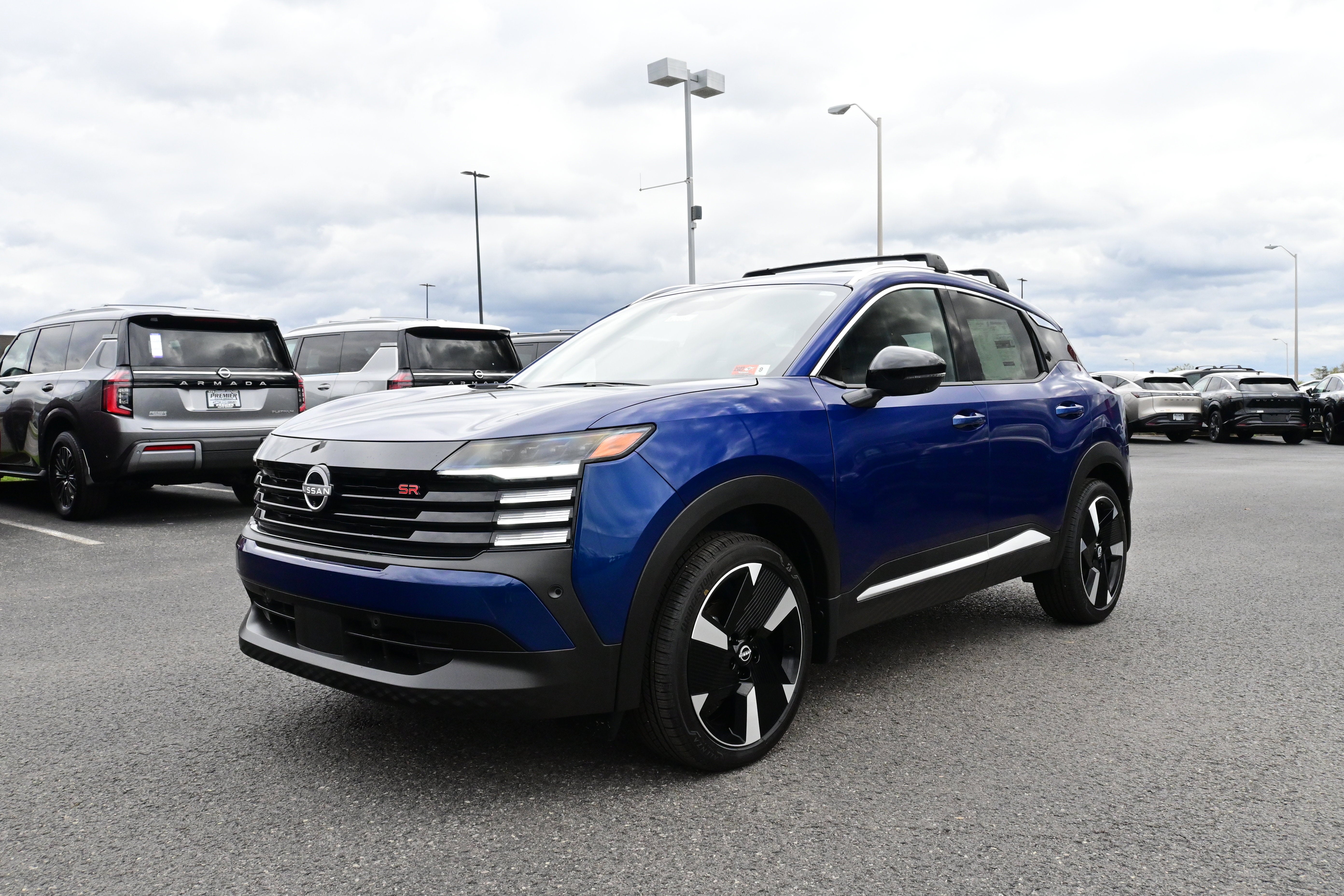 2026 Nissan Kicks SR