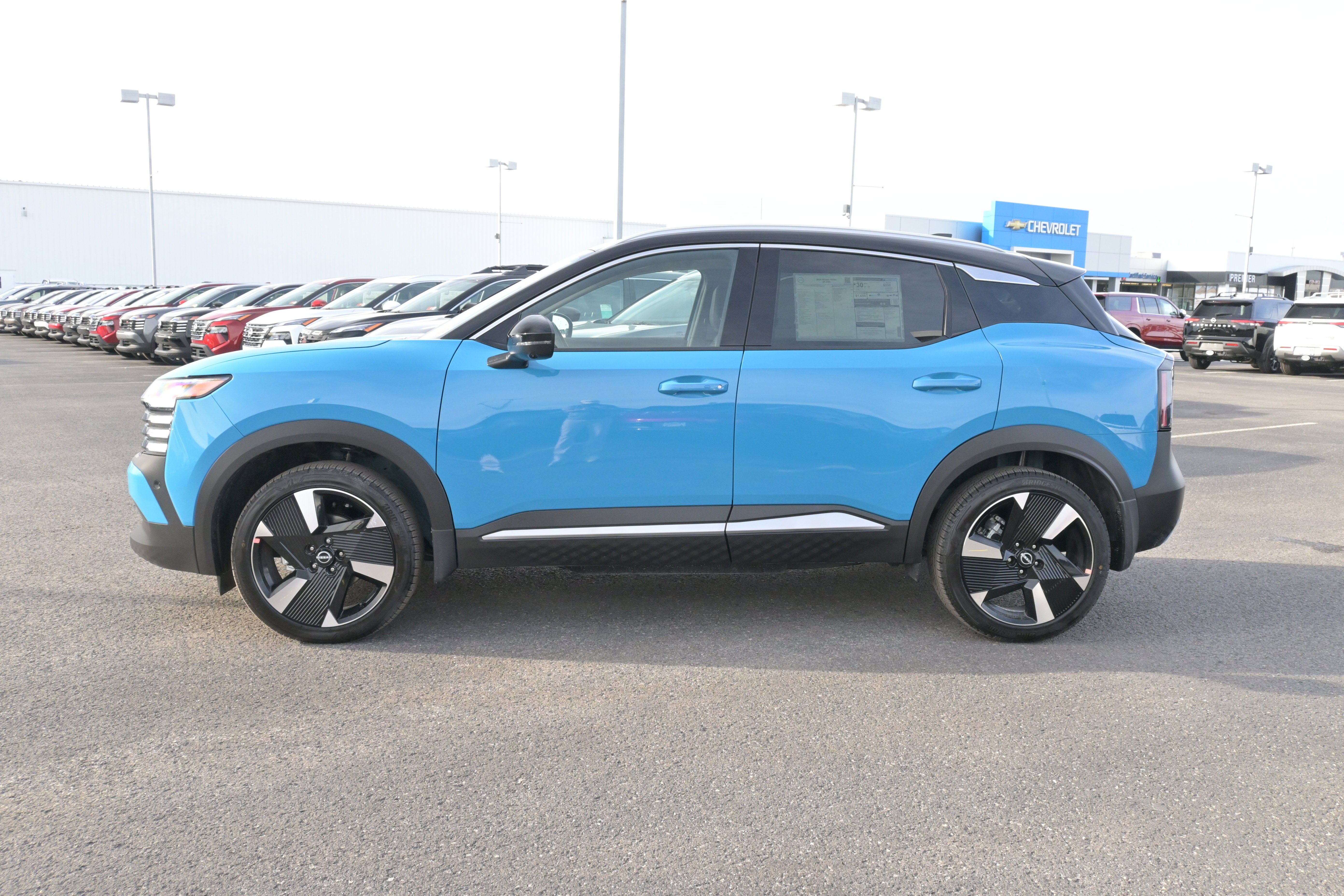 2026 Nissan Kicks SR