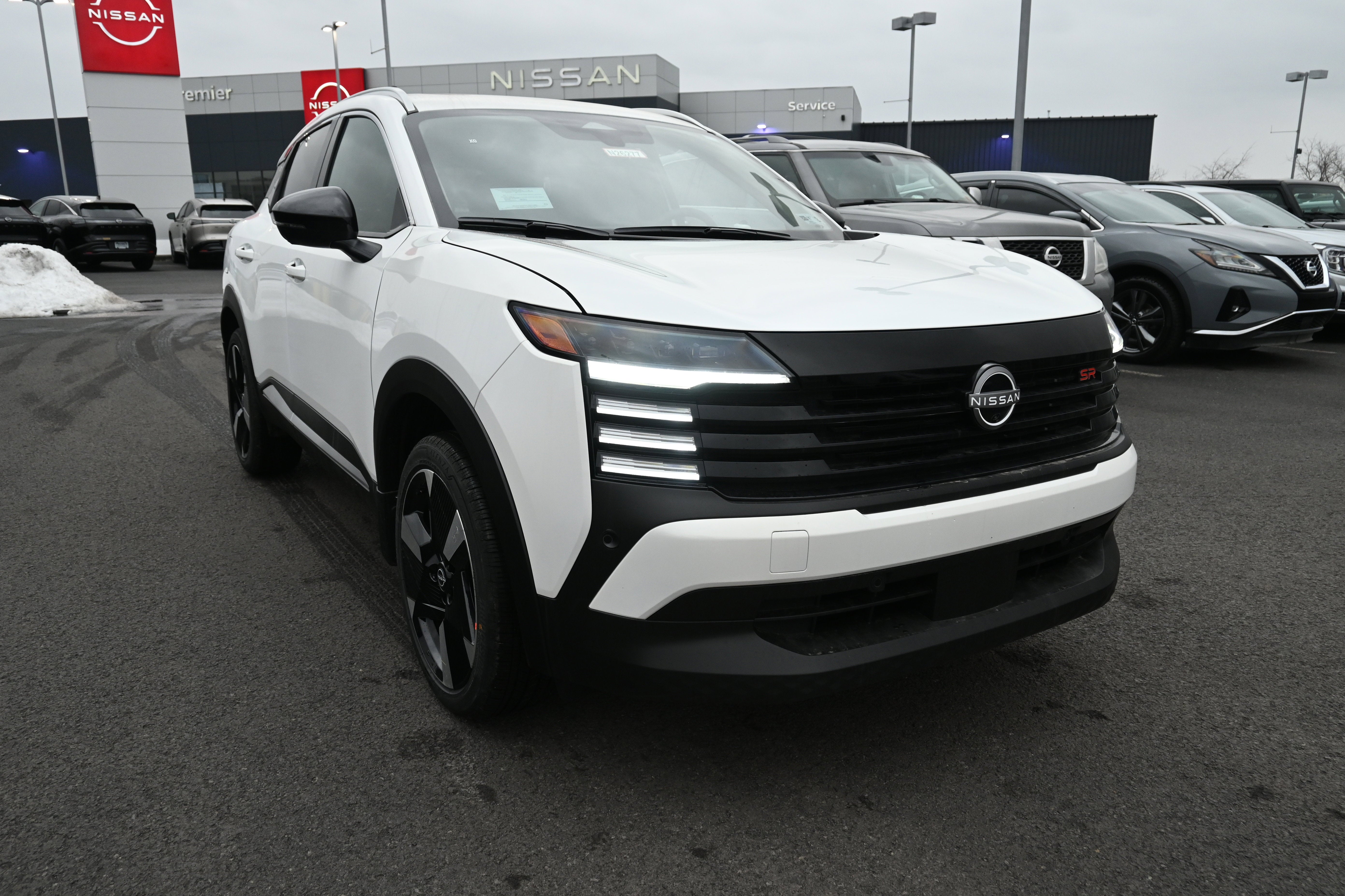 2026 Nissan Kicks SR