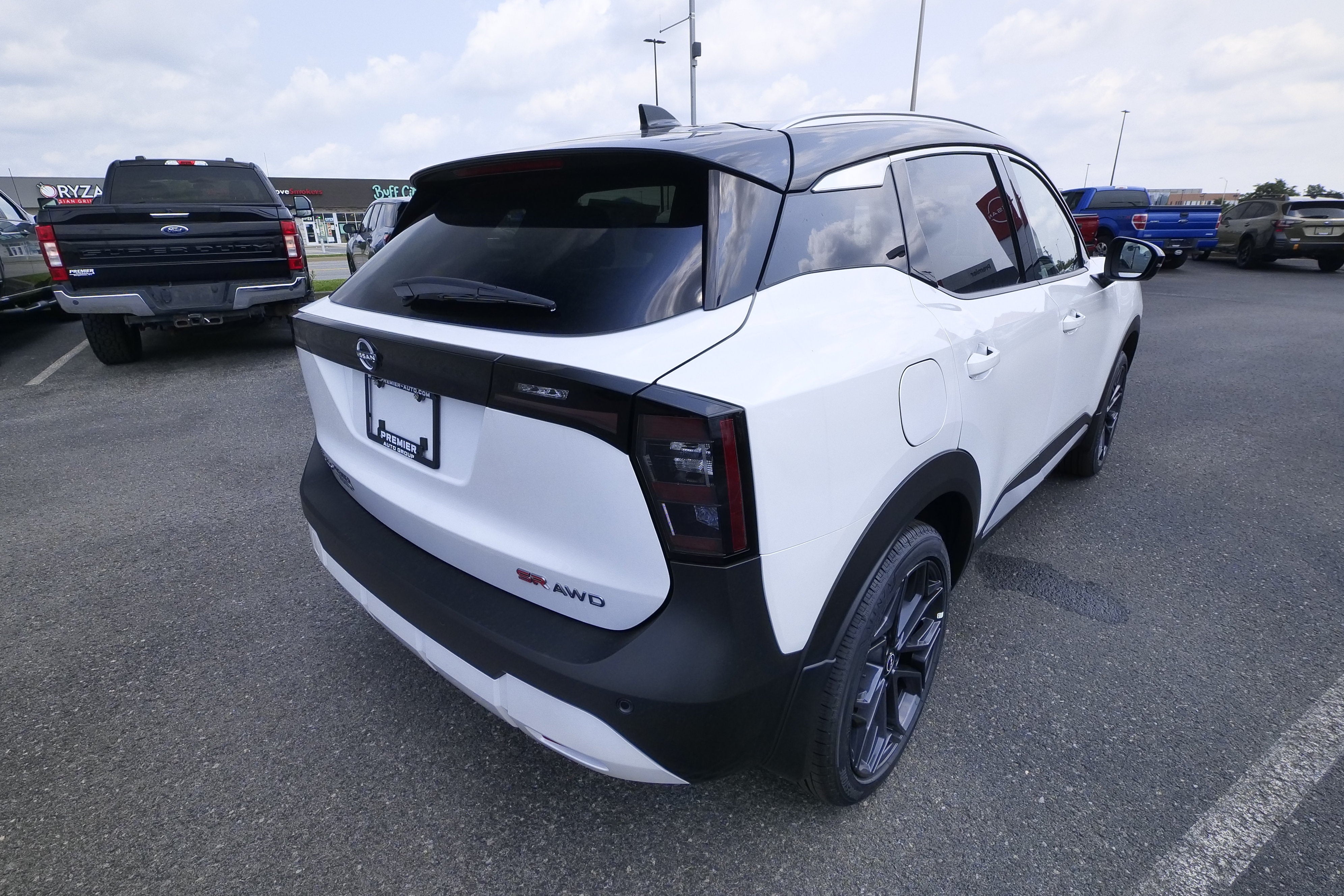 2026 Nissan Kicks SR