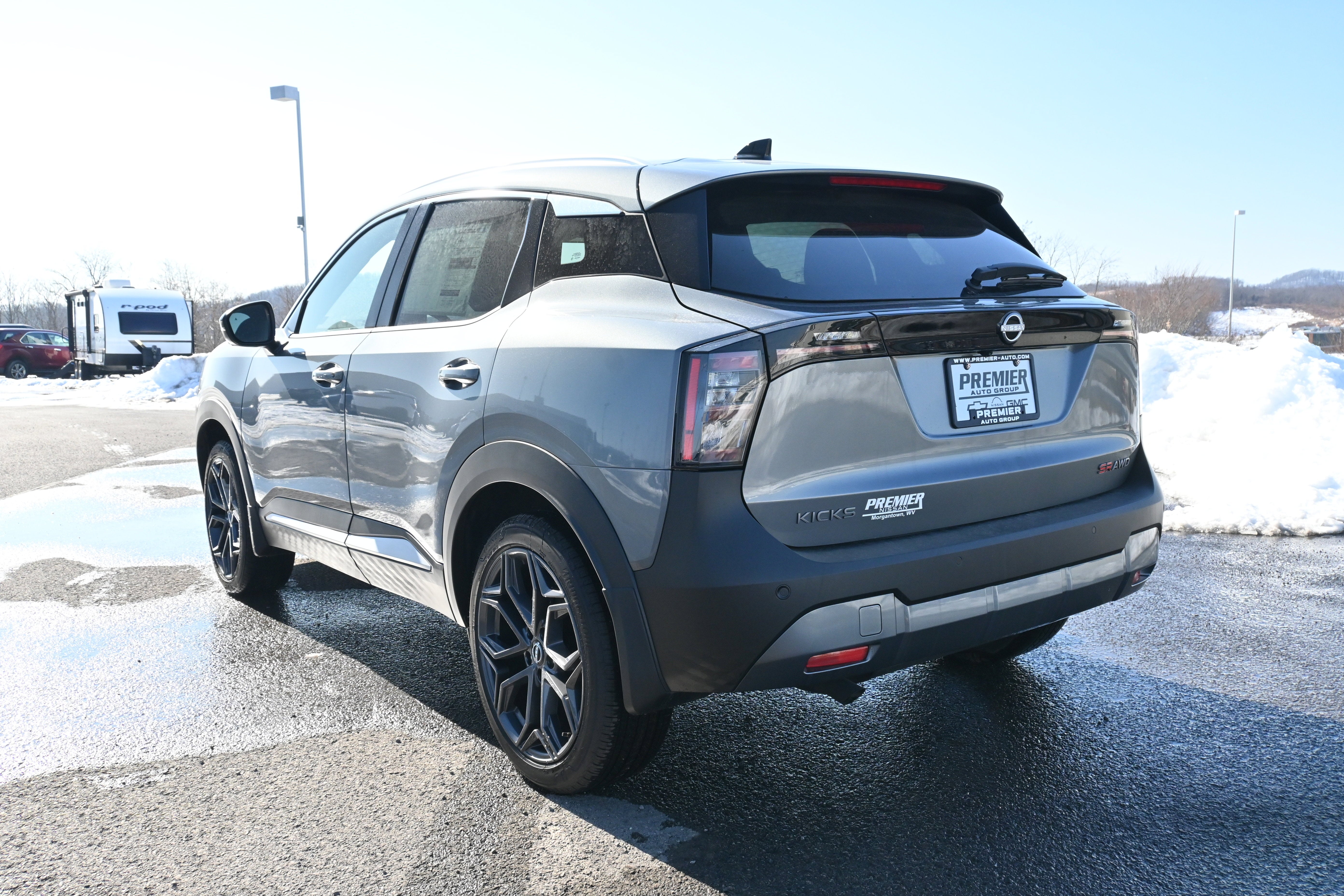 2026 Nissan Kicks SR