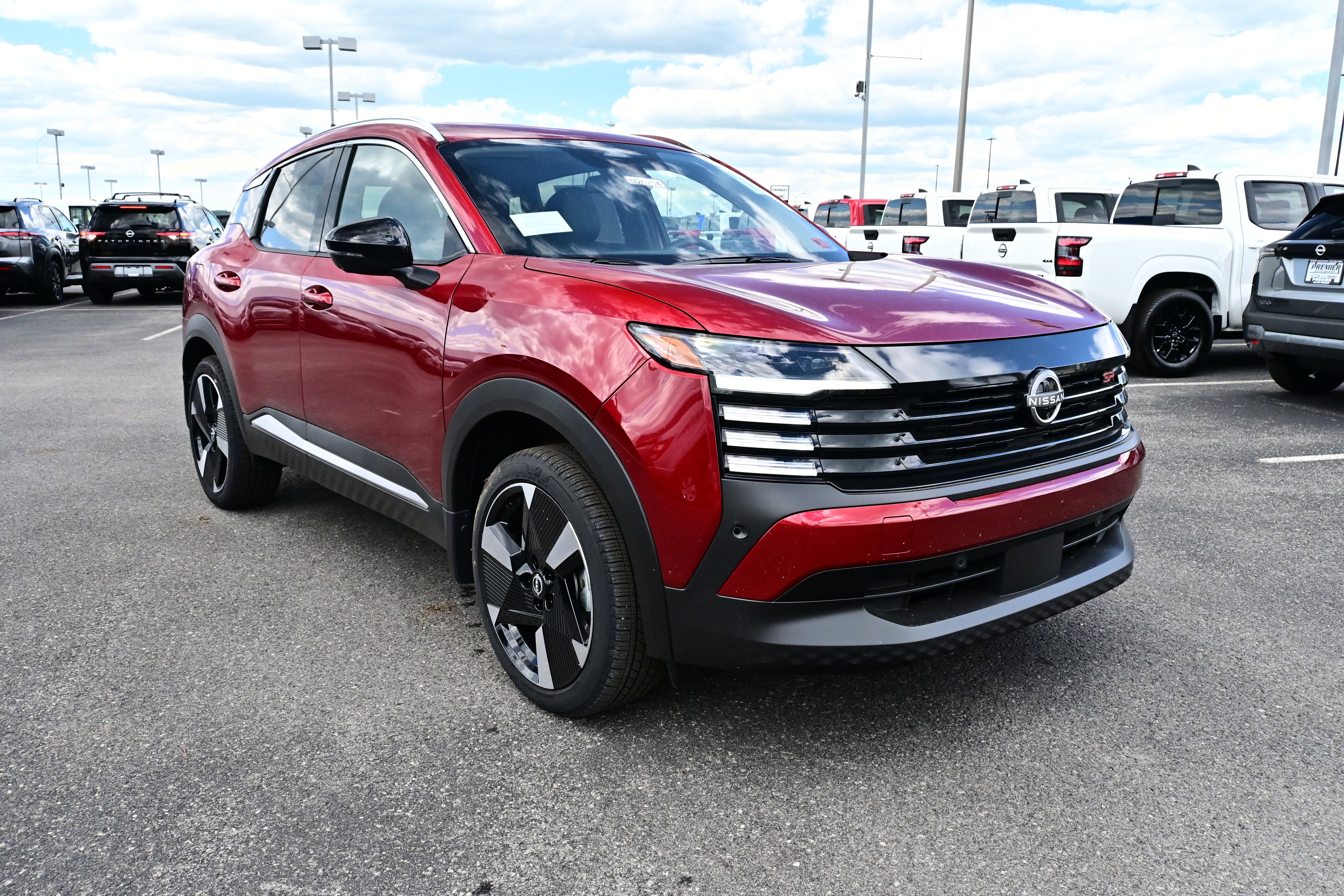 2026 Nissan Kicks SR