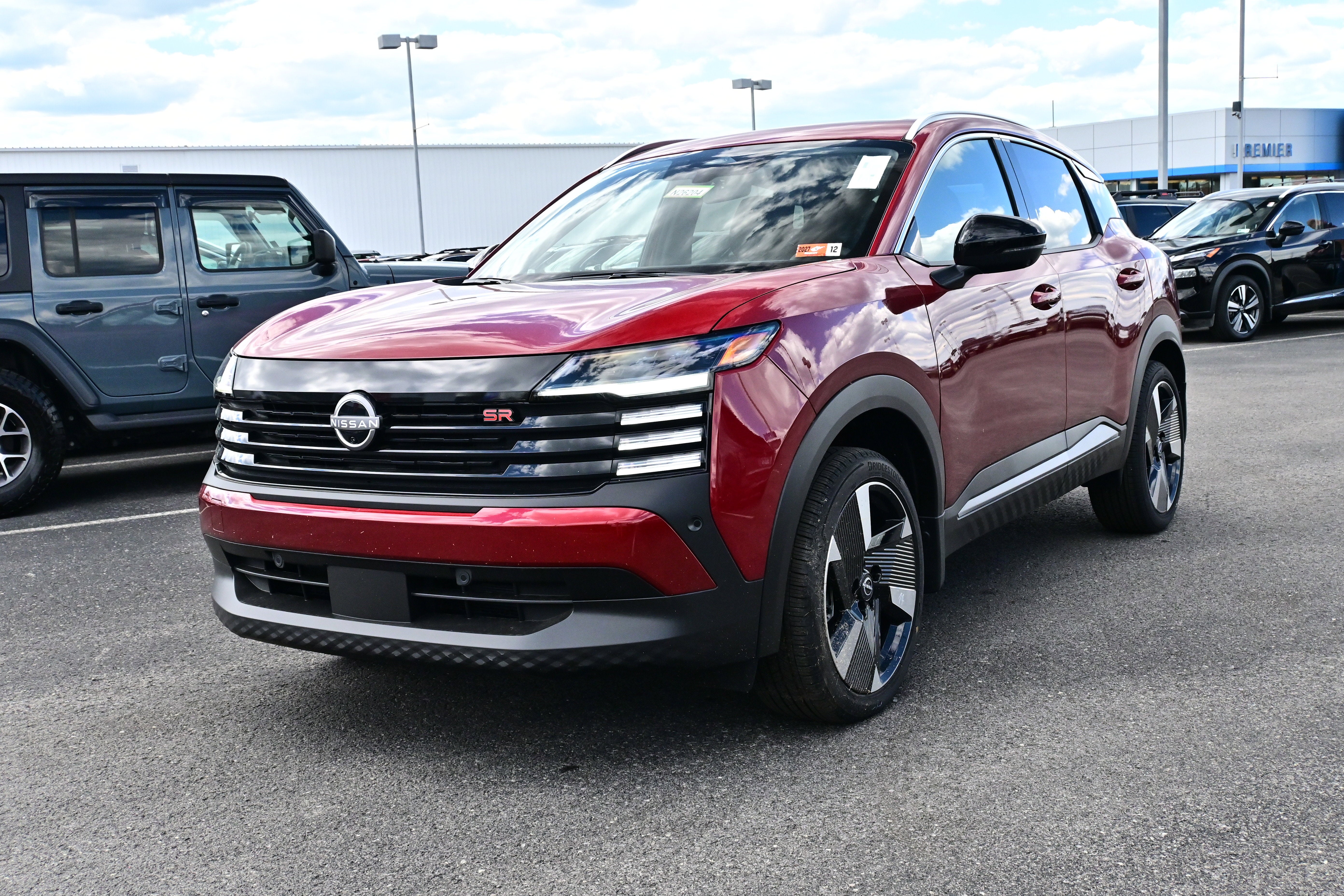 2026 Nissan Kicks SR
