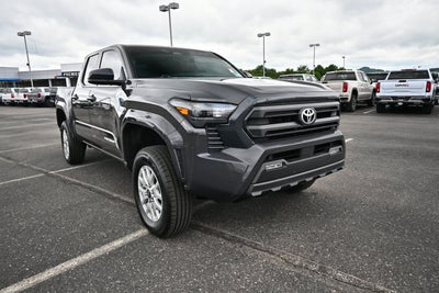 2025 Toyota Tacoma 4WD SR5