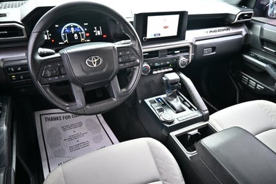 2025 Toyota Tacoma 4WD SR5