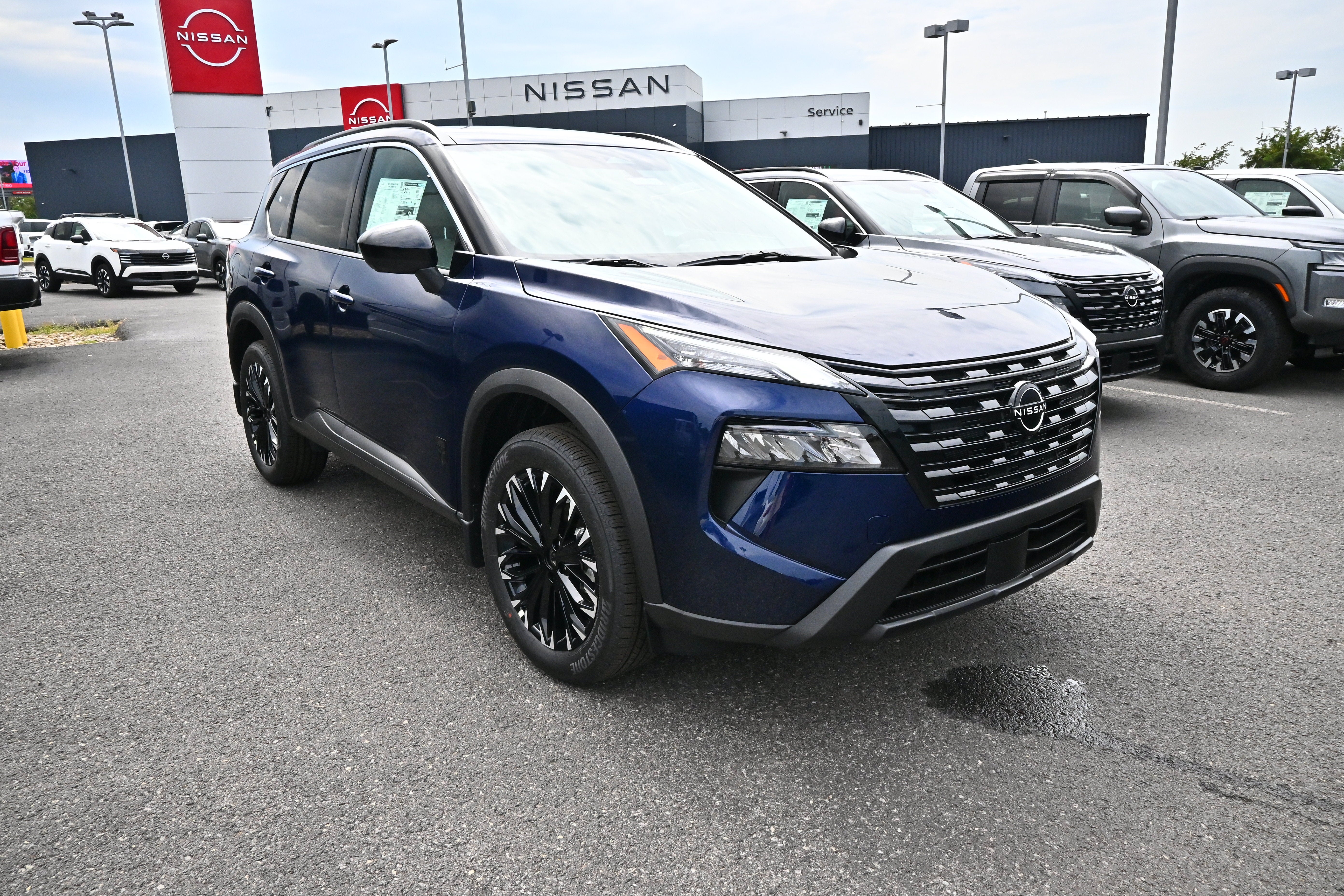 2026 Nissan Rogue Dark Armor™