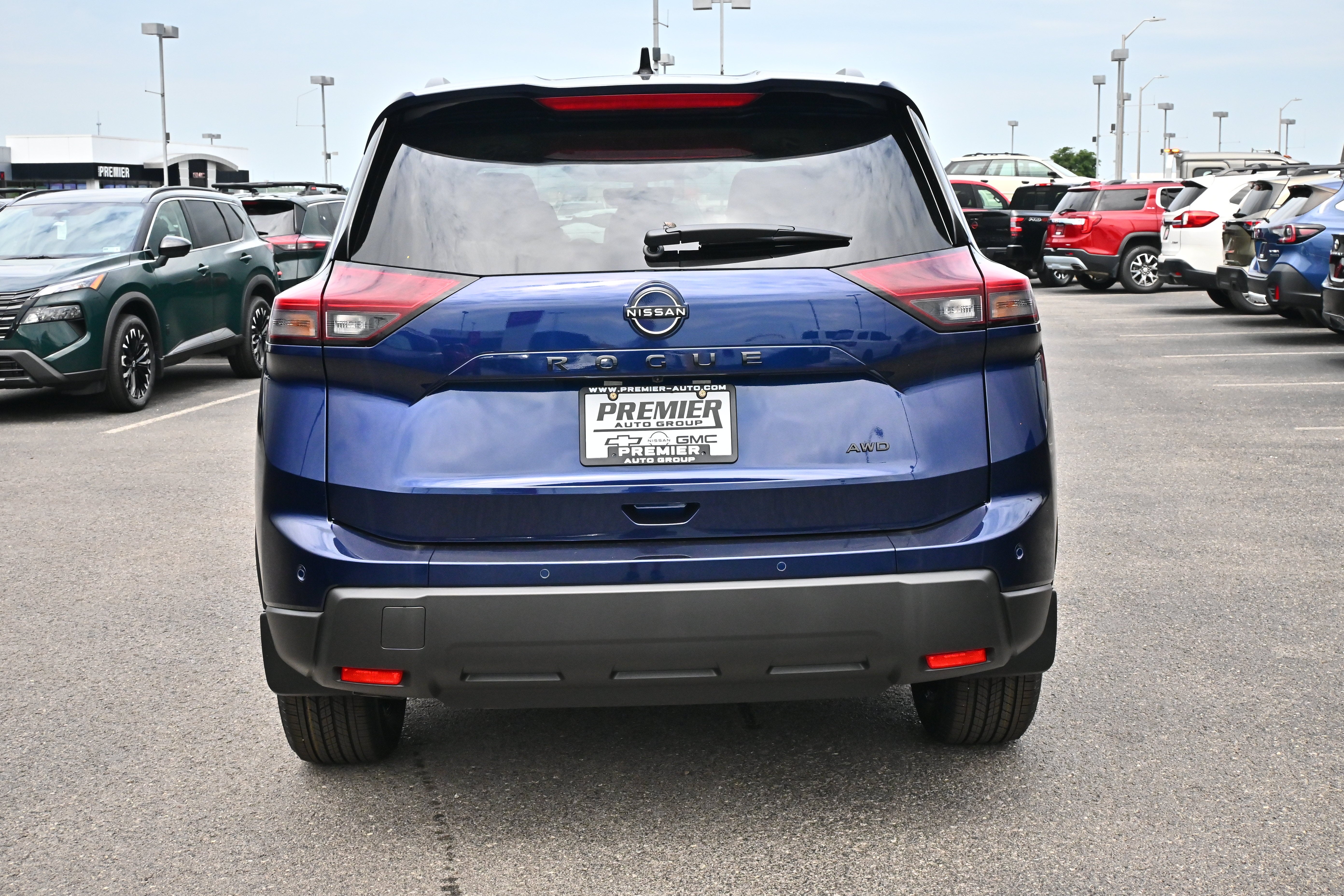 2026 Nissan Rogue Dark Armor™