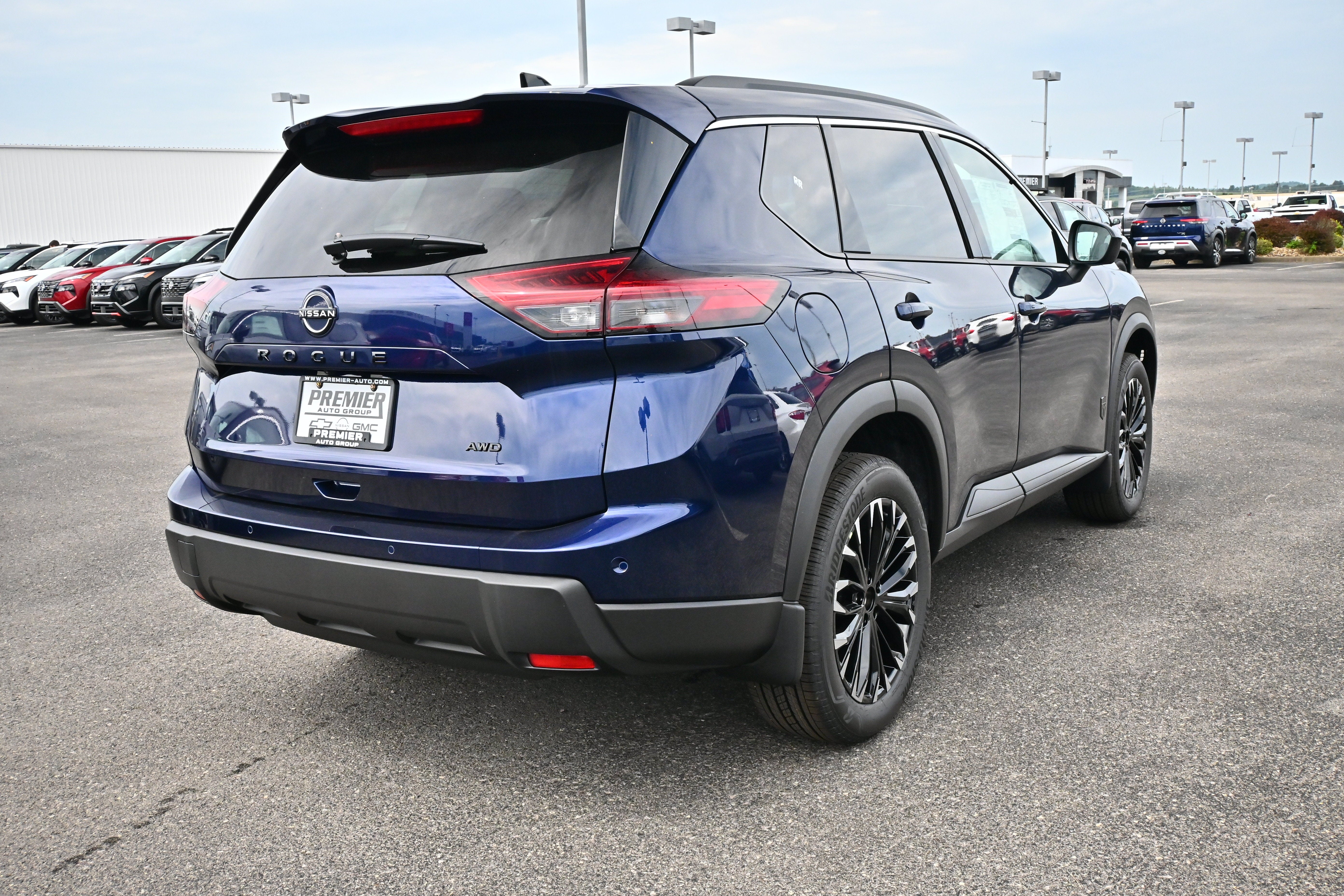 2026 Nissan Rogue Dark Armor™