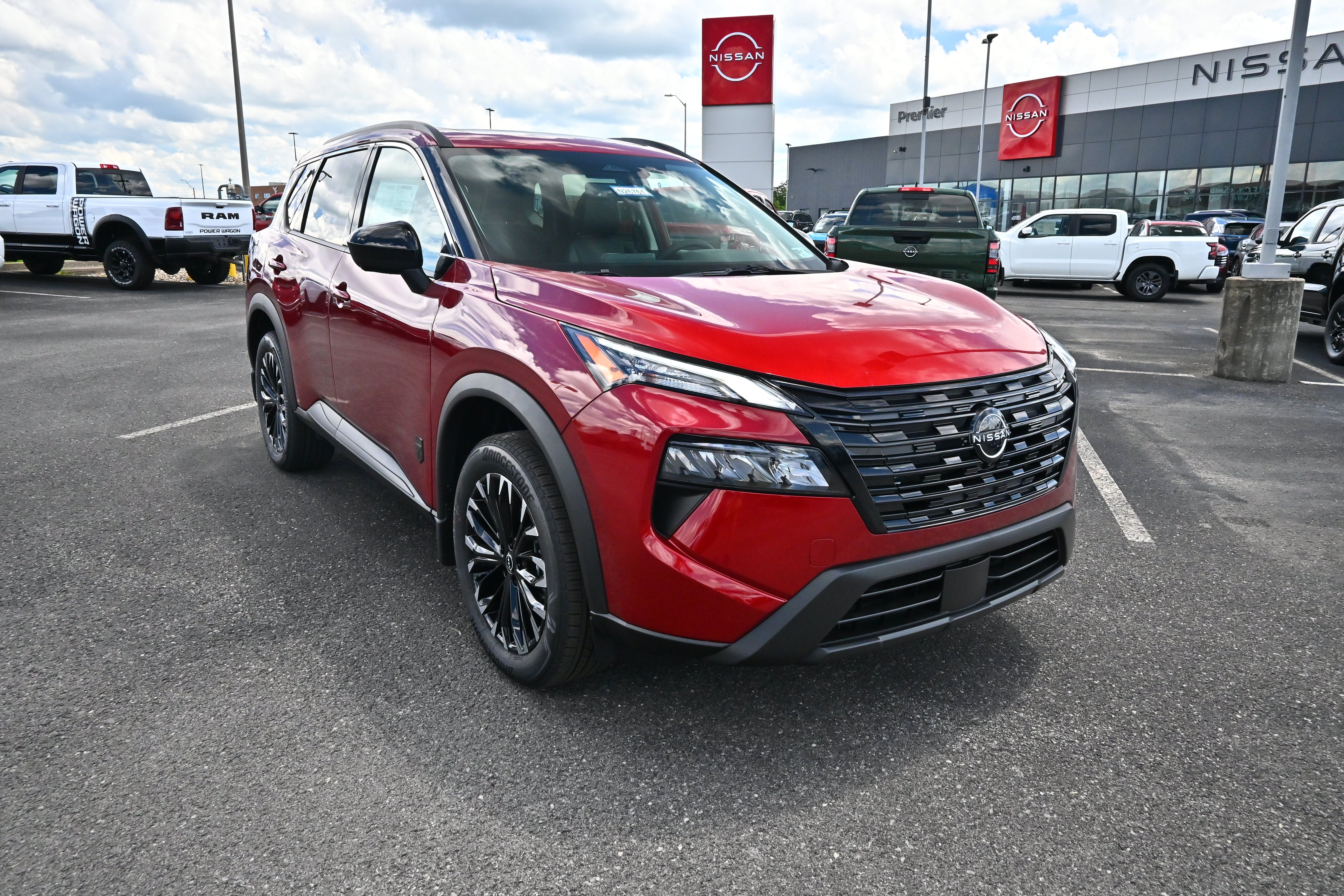 2026 Nissan Rogue Dark Armor