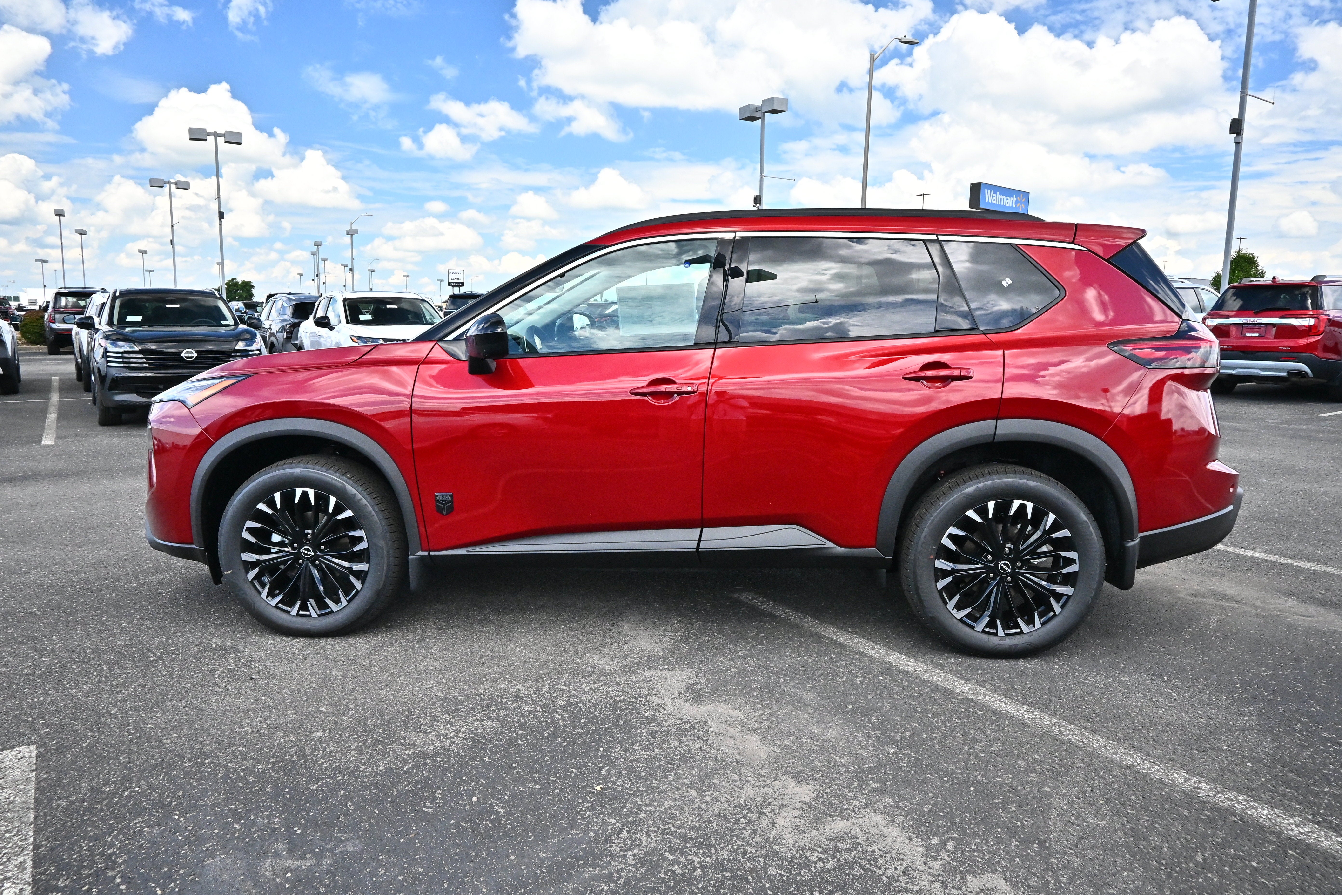 2026 Nissan Rogue Dark Armor