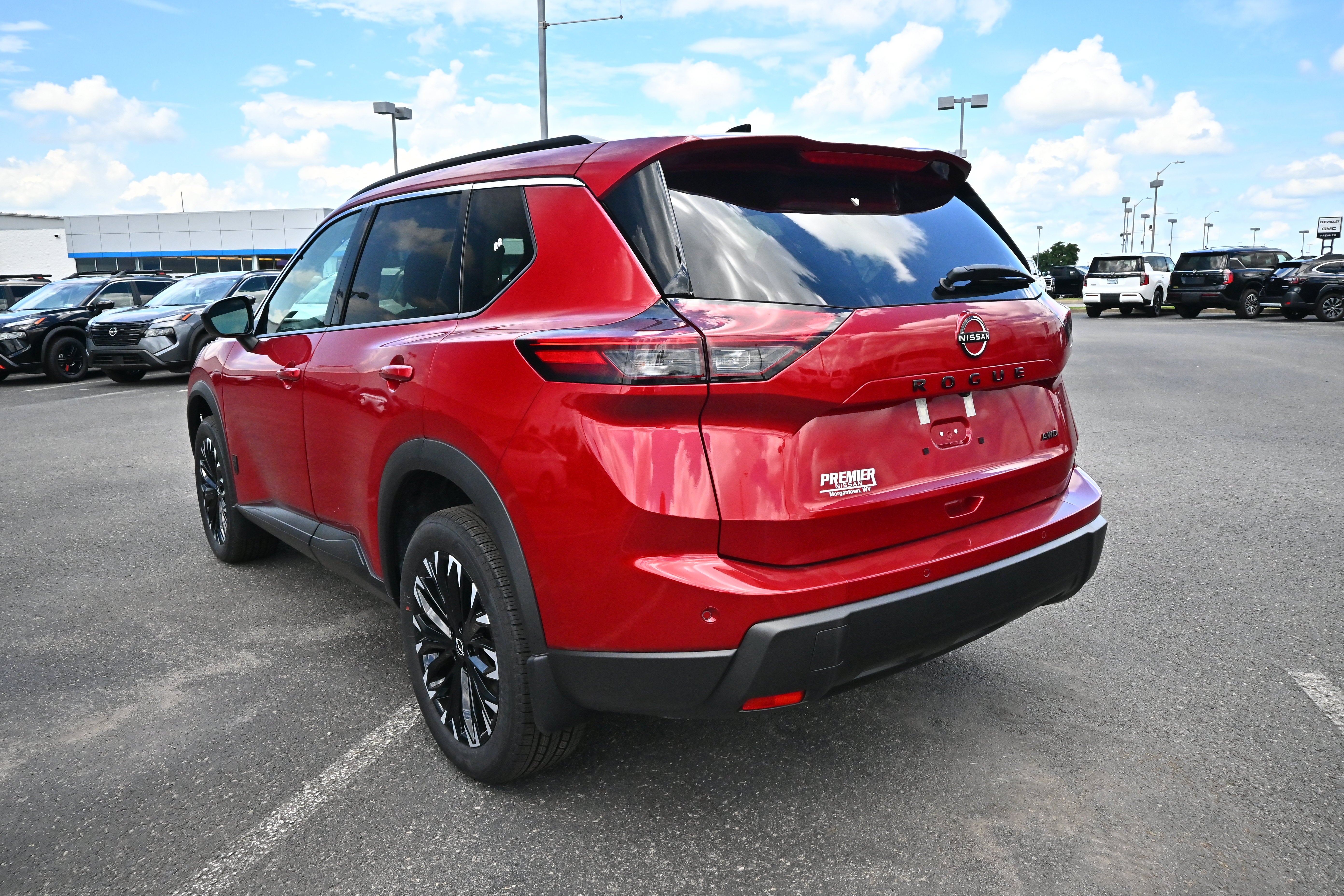 2026 Nissan Rogue Dark Armor