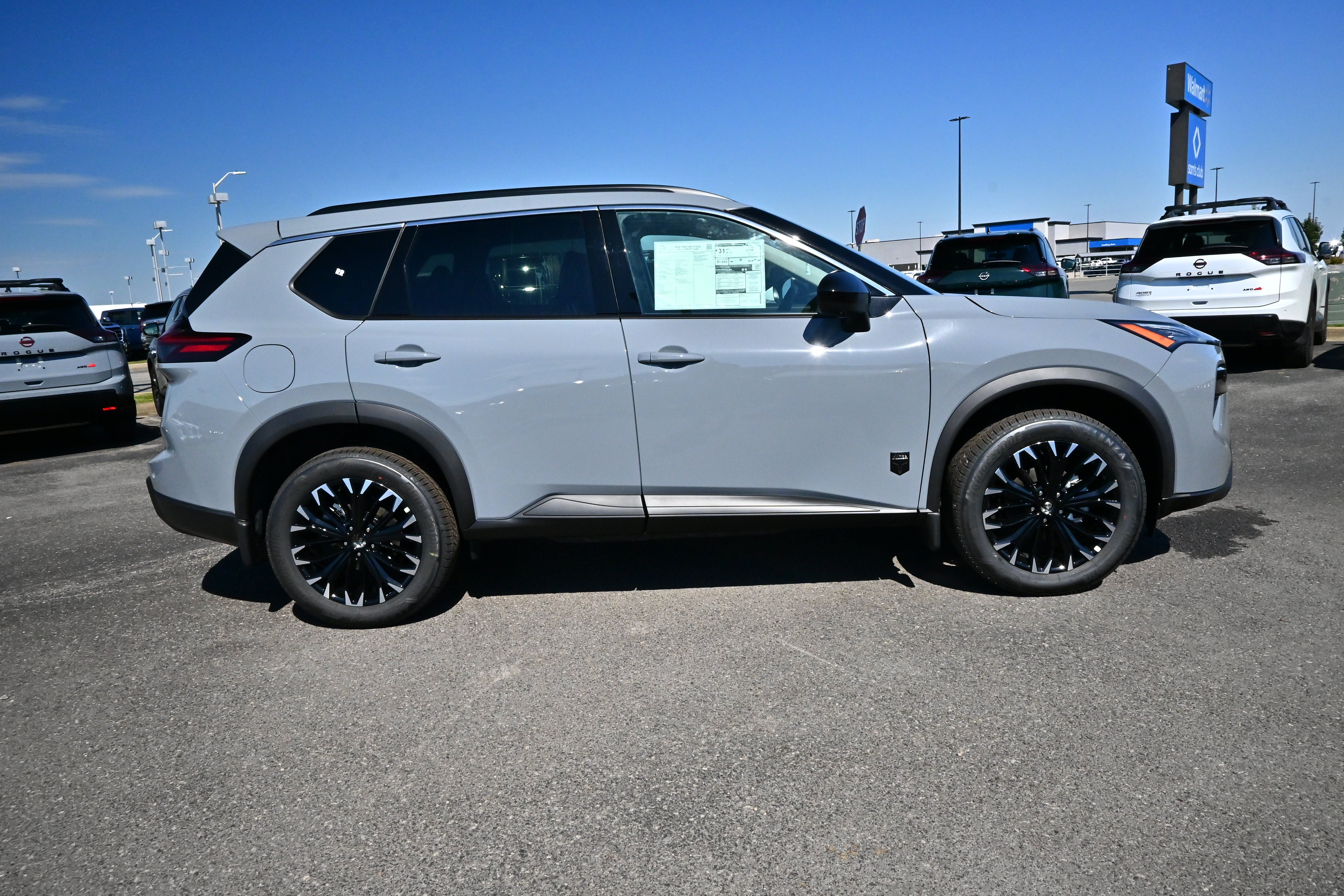 2026 Nissan Rogue Dark Armor™
