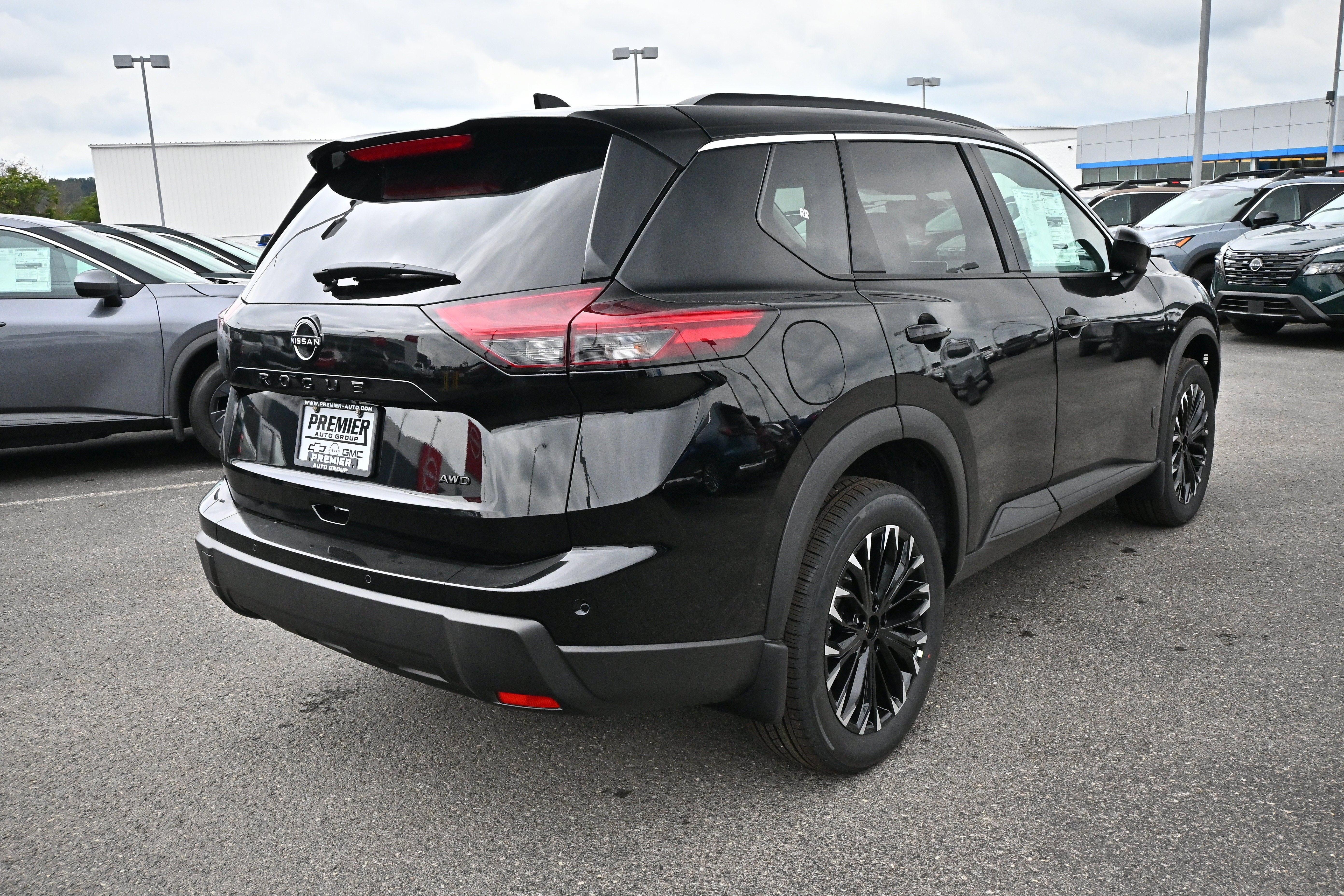 2026 Nissan Rogue Dark Armor™