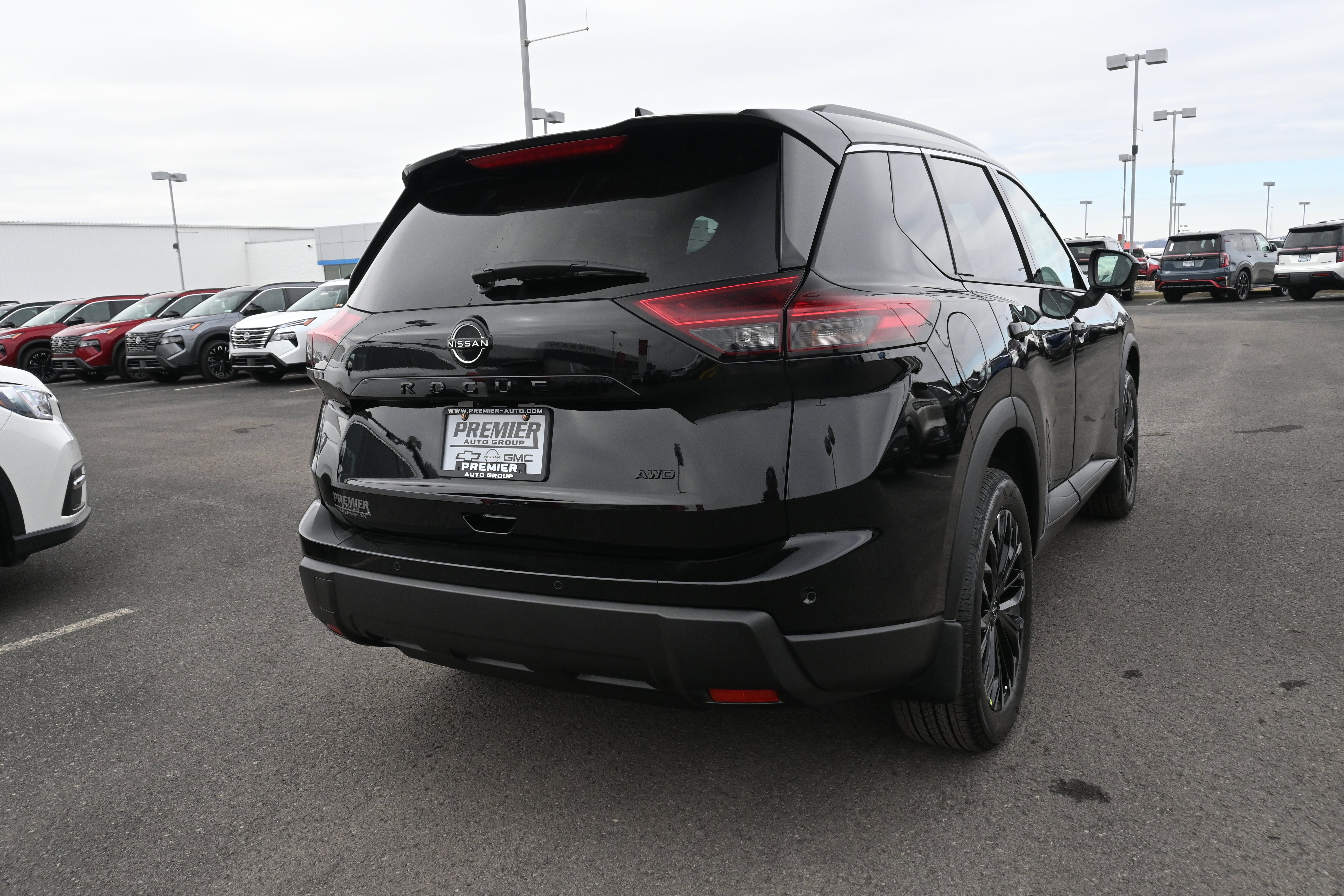 2026 Nissan Rogue Dark Armor™