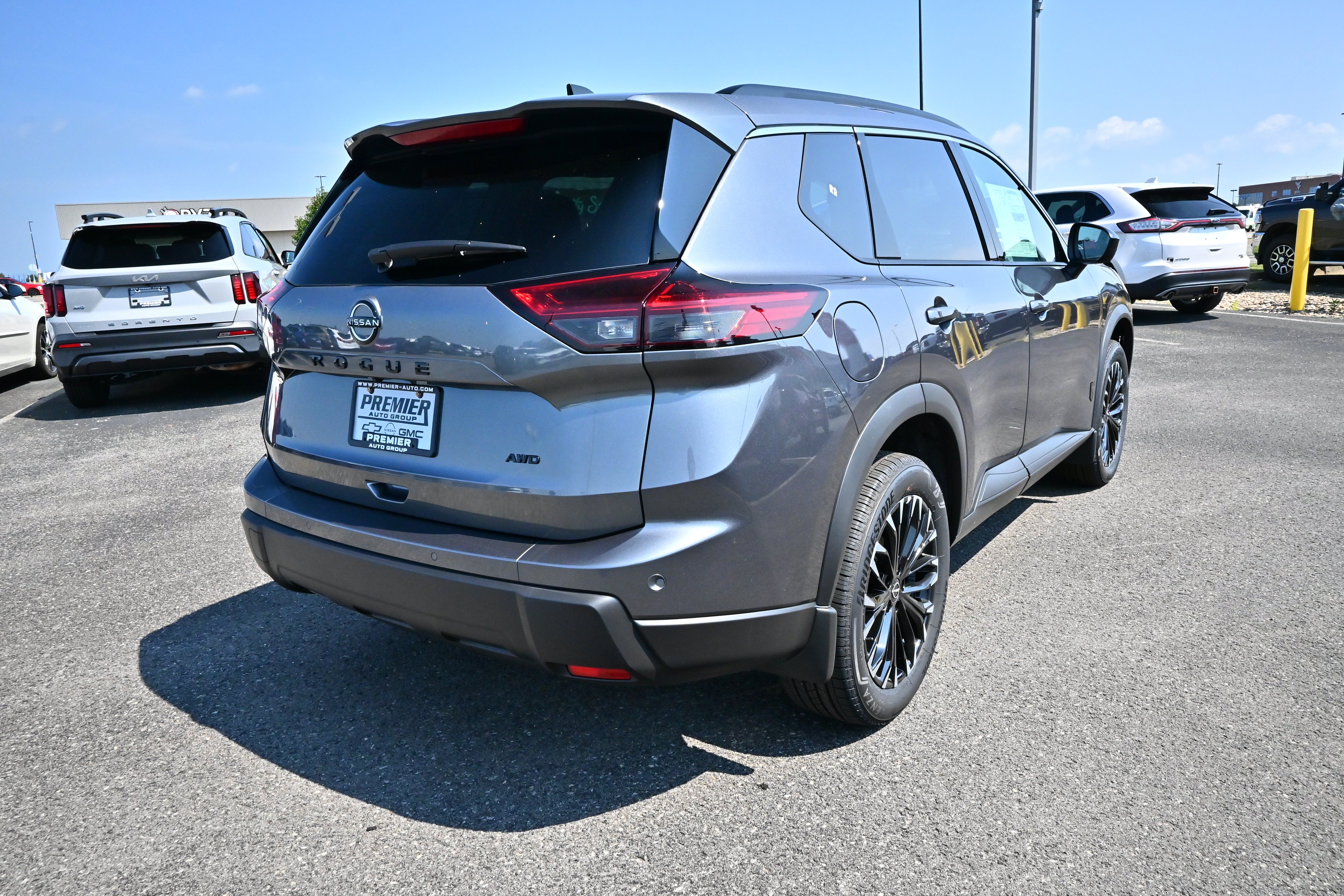 2026 Nissan Rogue Dark Armor™
