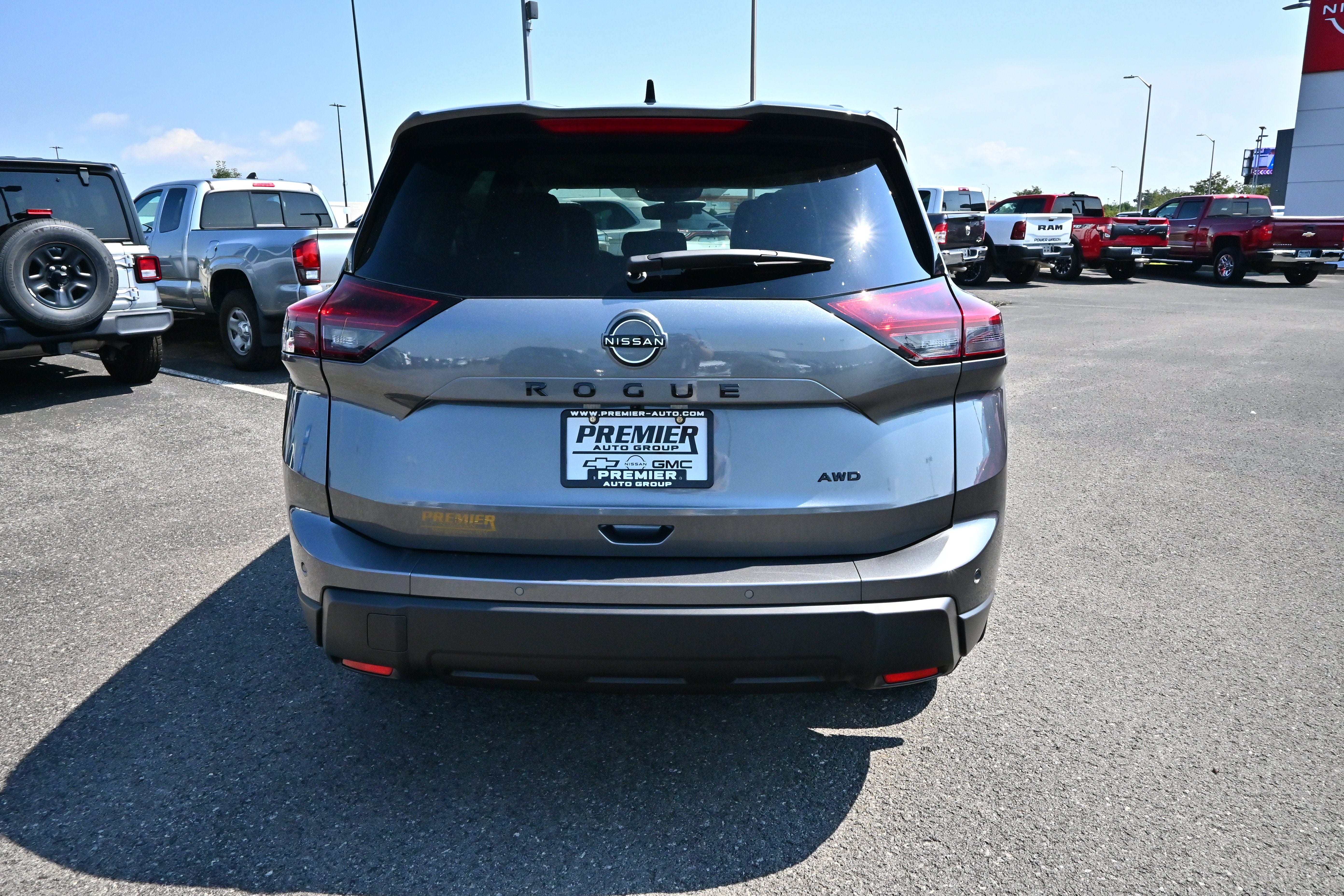 2026 Nissan Rogue Dark Armor™