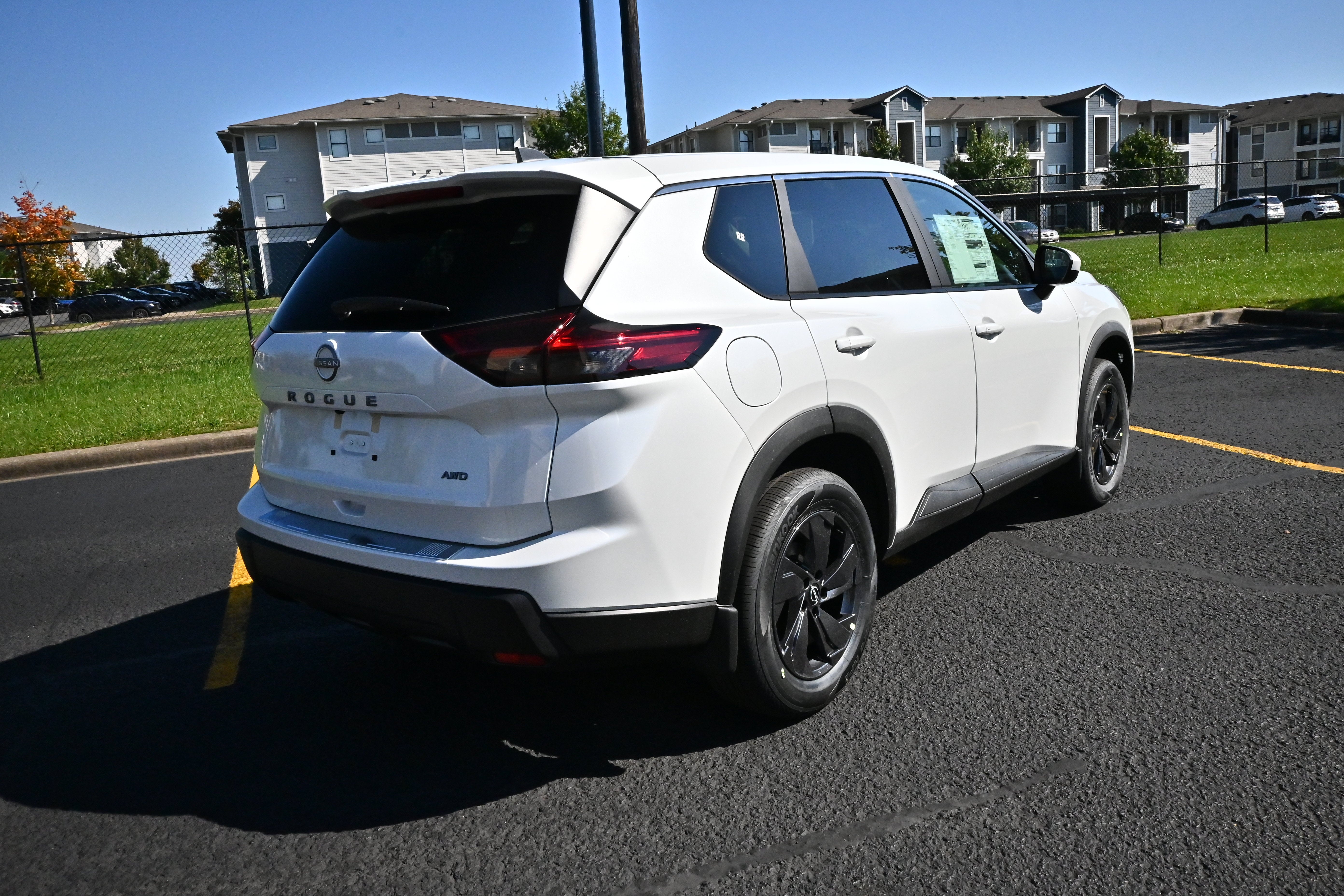 2026 Nissan Rogue SV