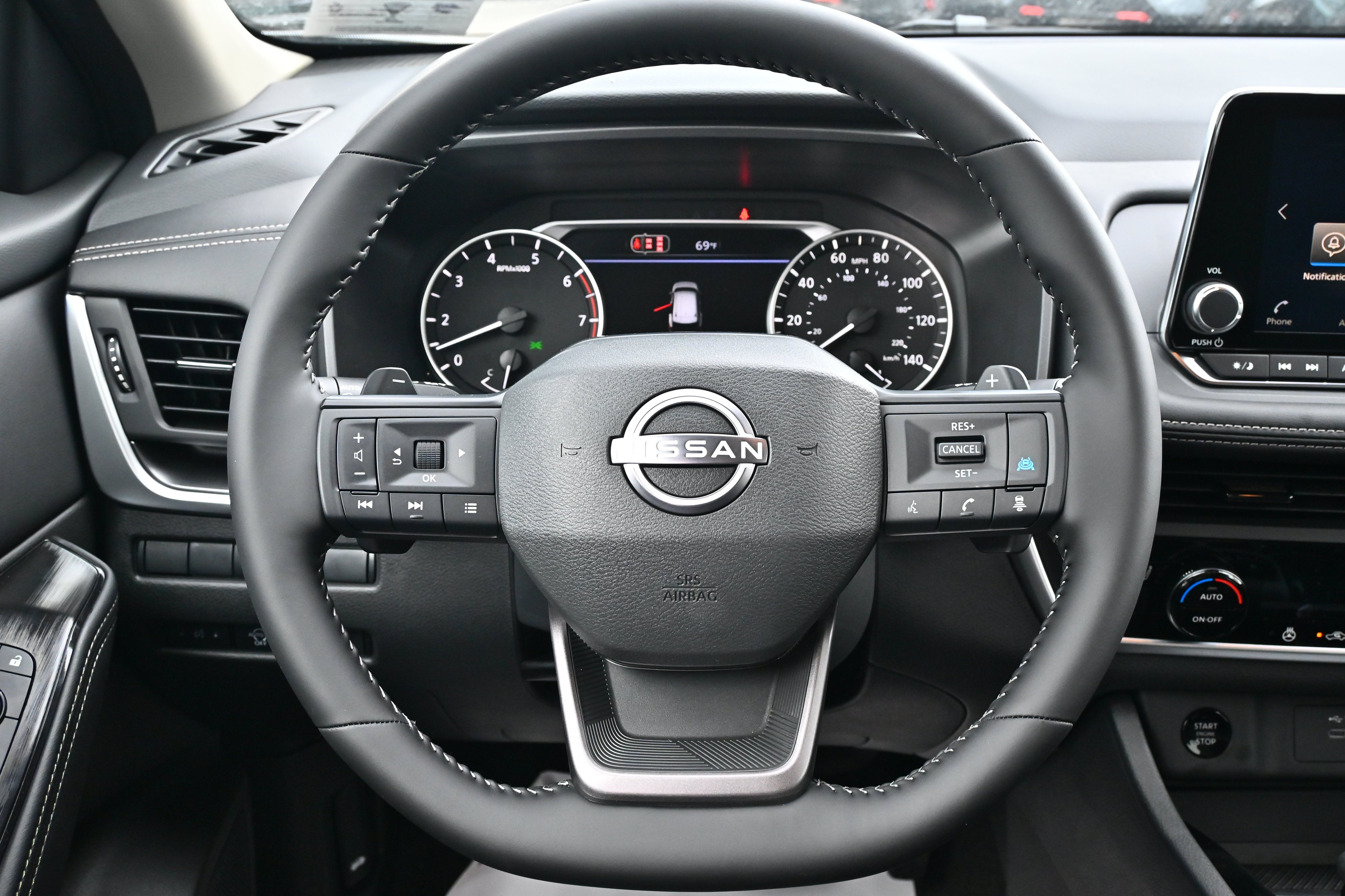 2026 Nissan Rogue SV