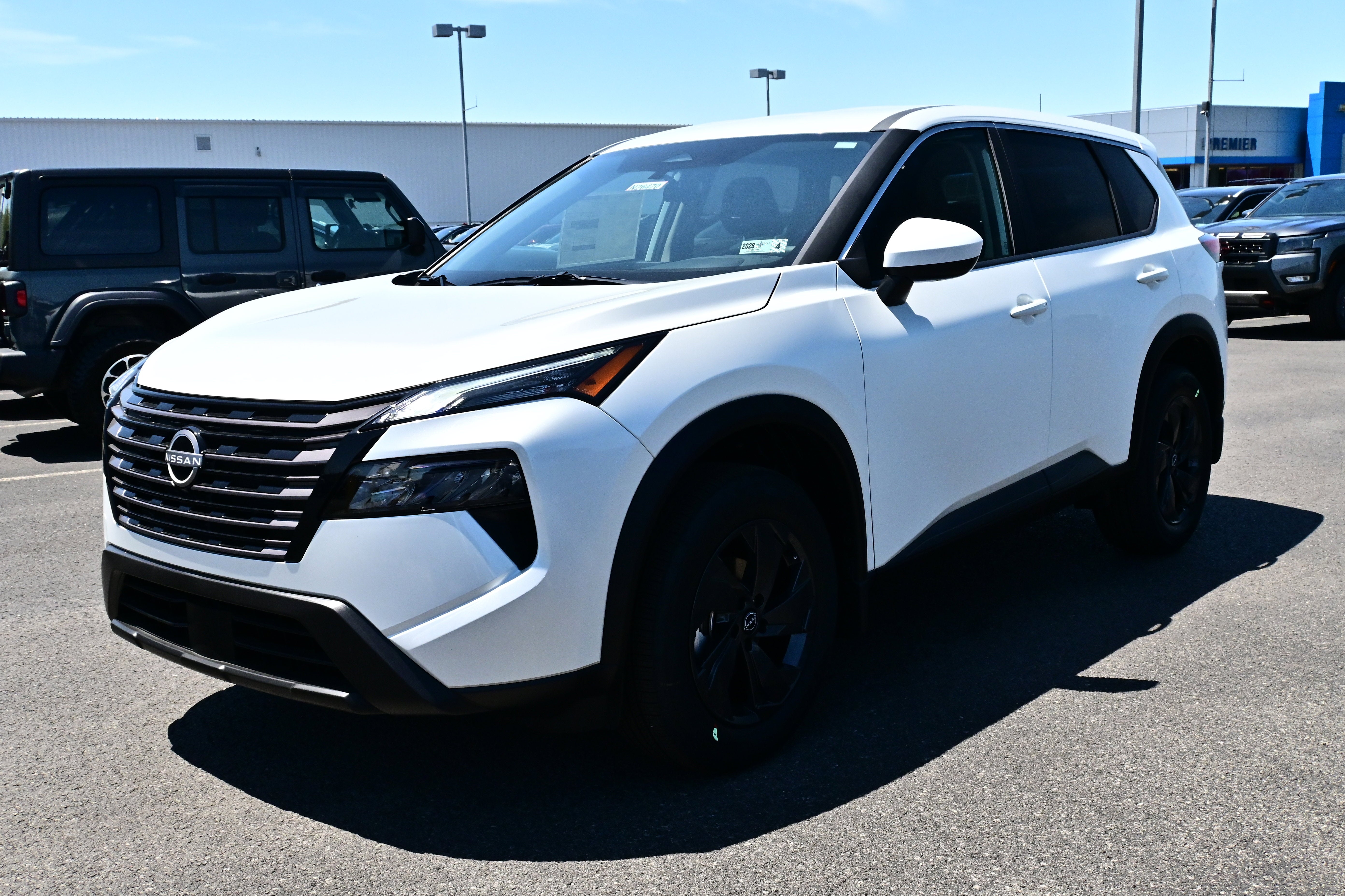 2026 Nissan Rogue SV