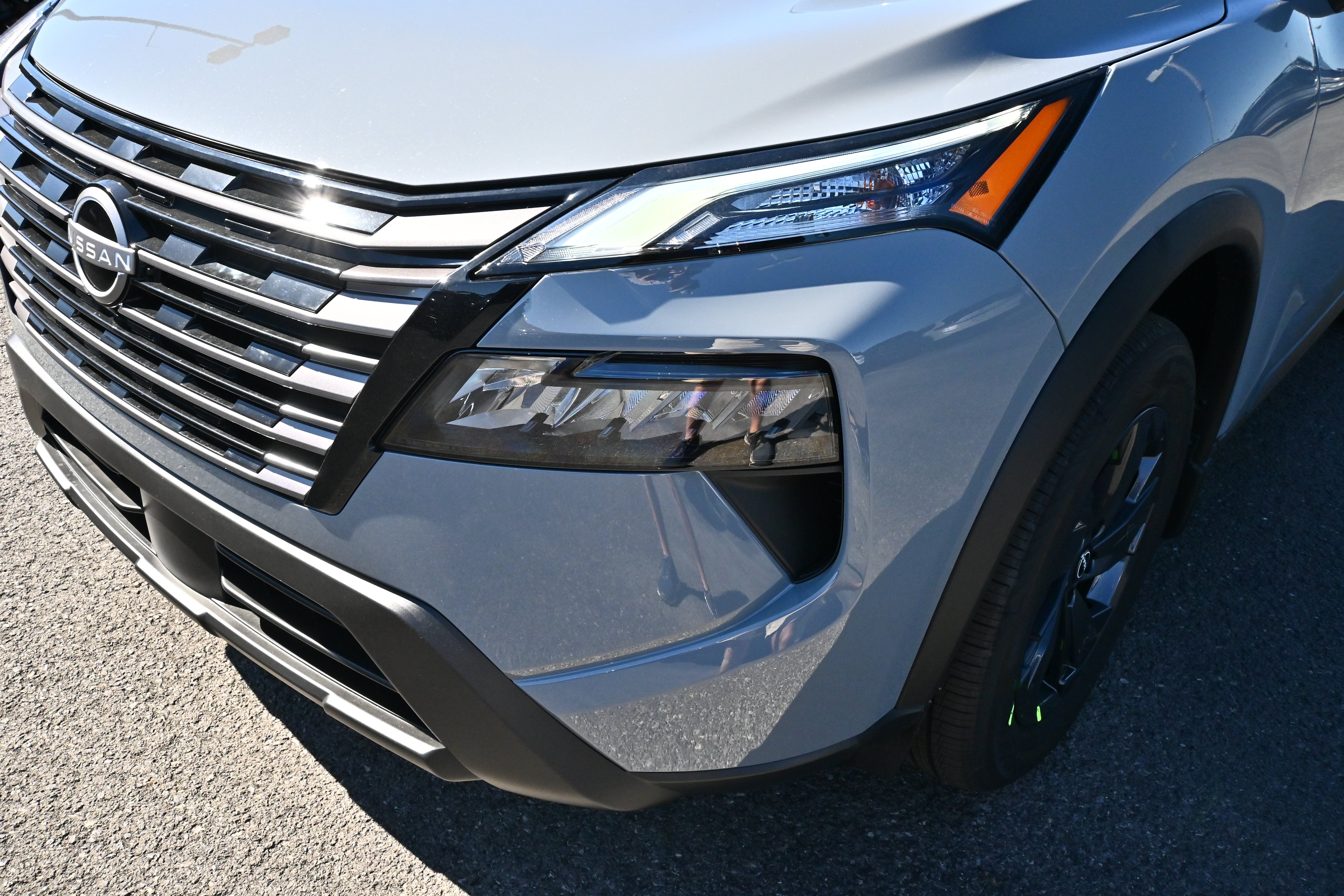 2027 Nissan Rogue SV