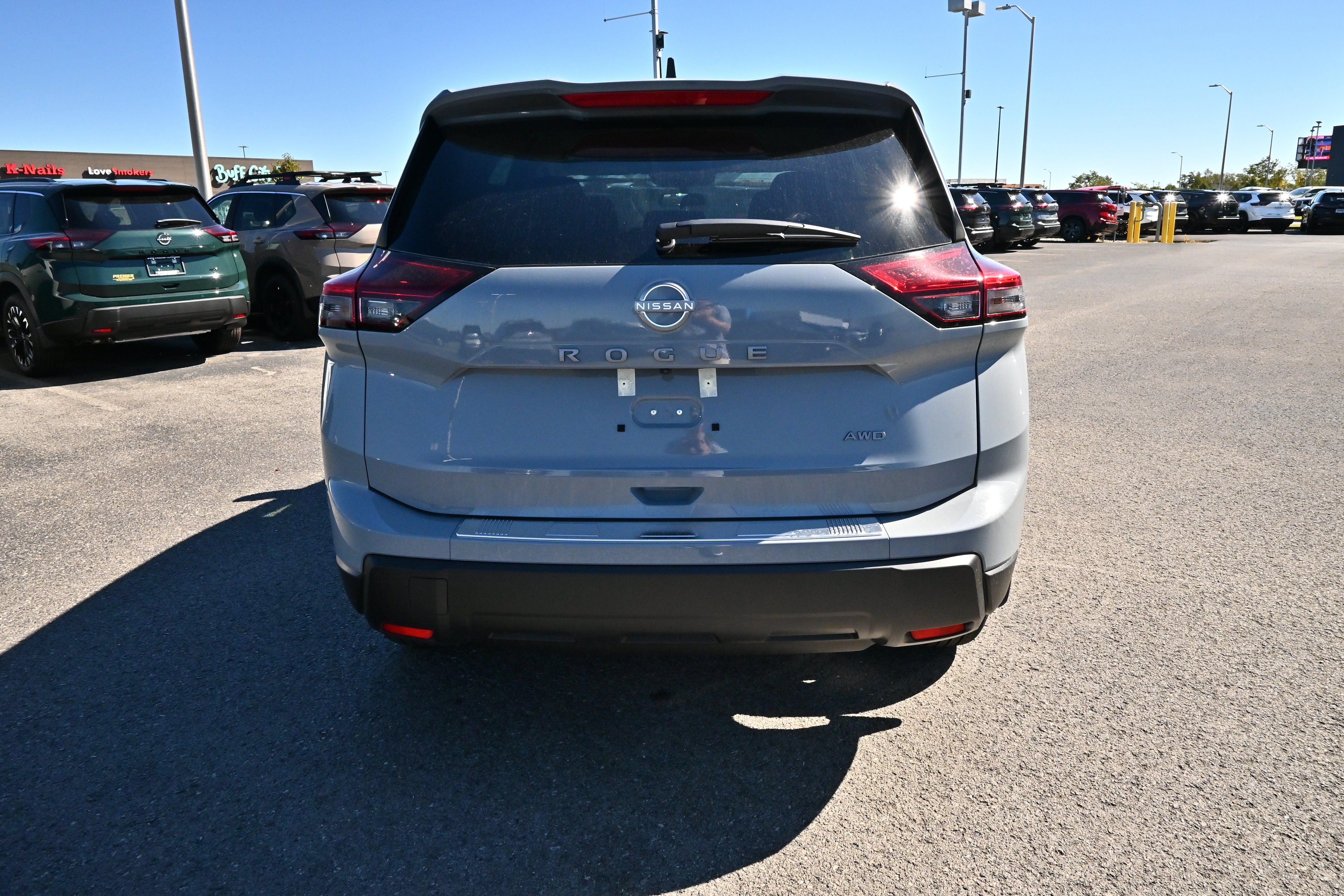 2027 Nissan Rogue SV