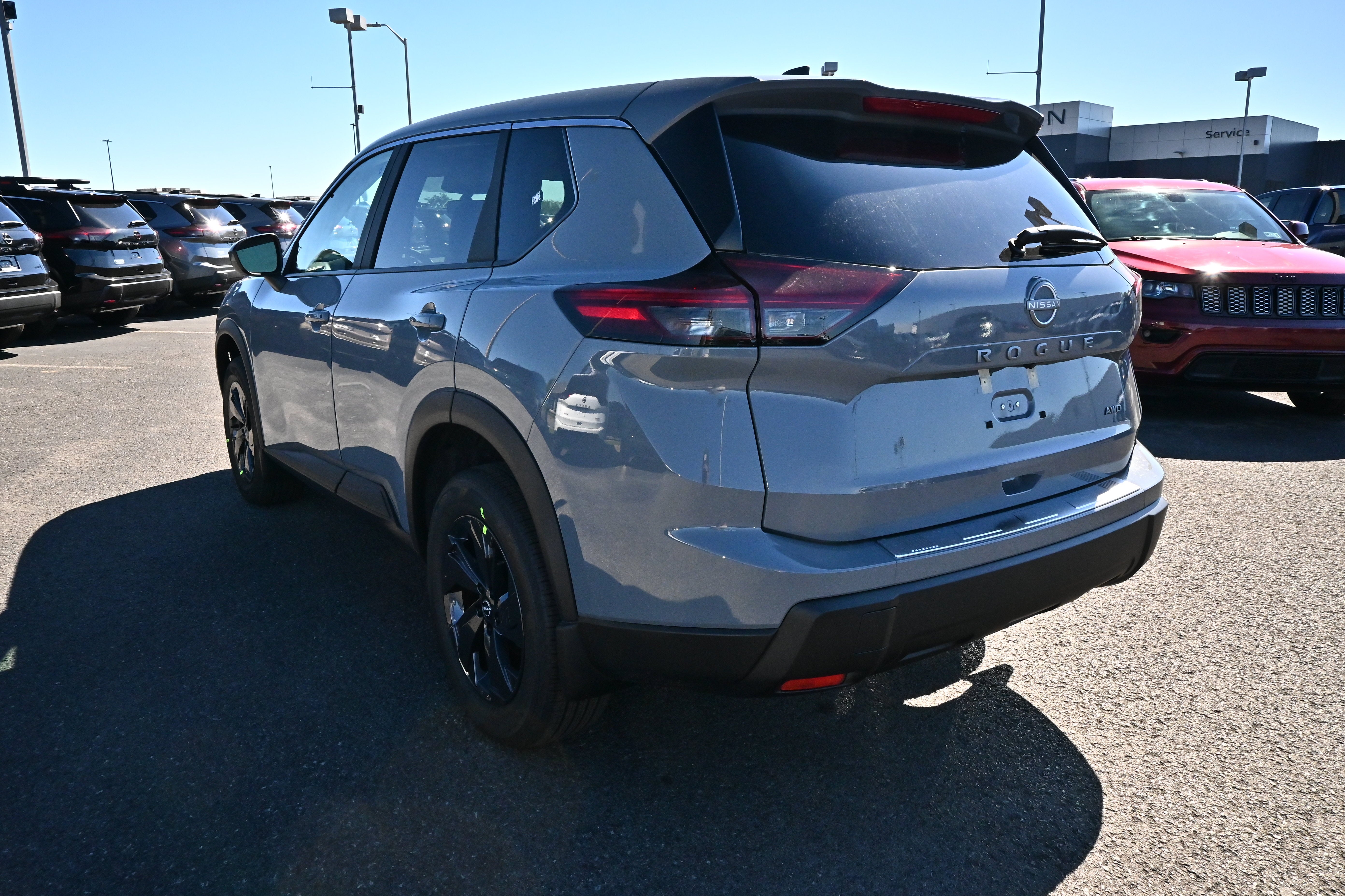 2027 Nissan Rogue SV