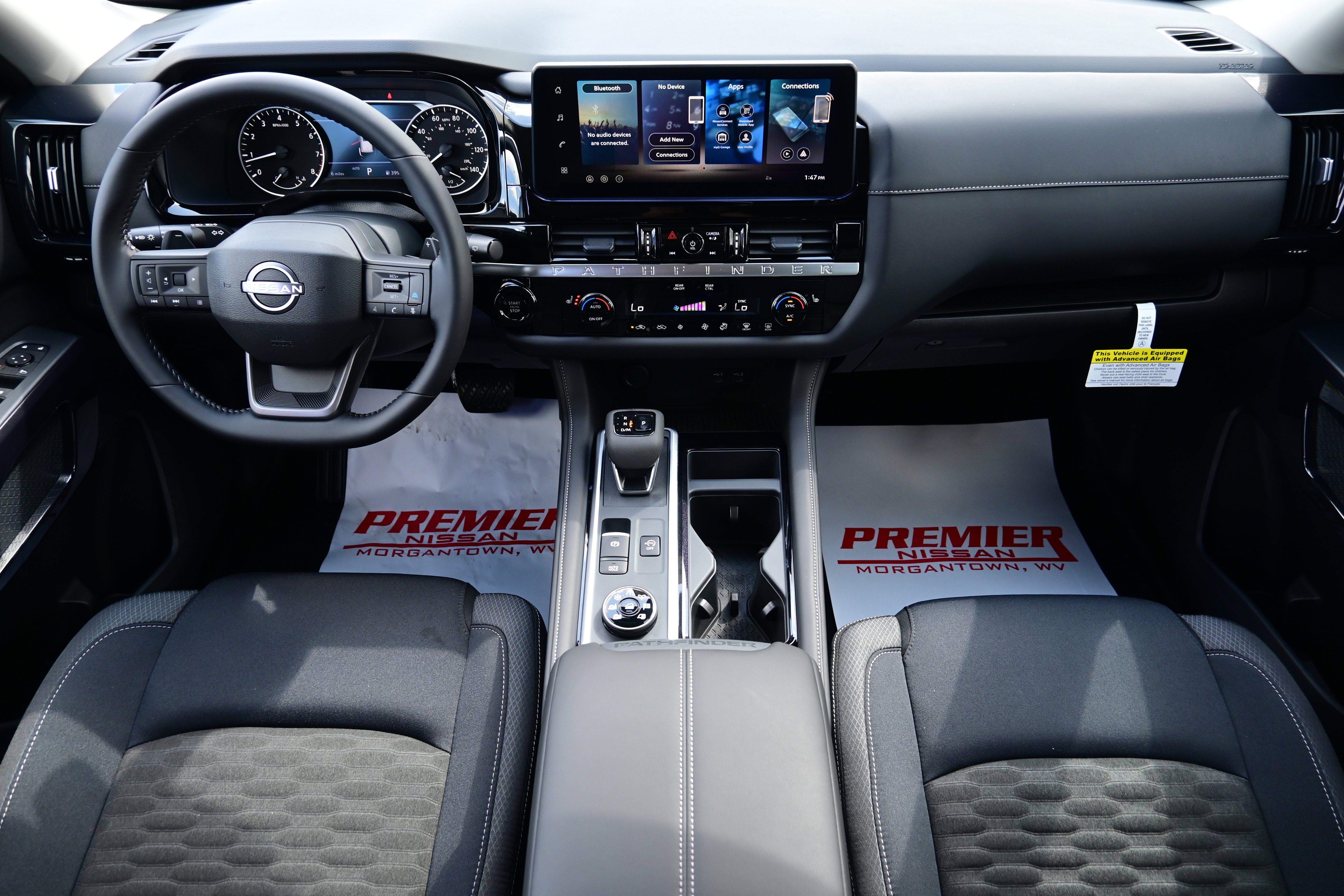 2026 Nissan Pathfinder SV