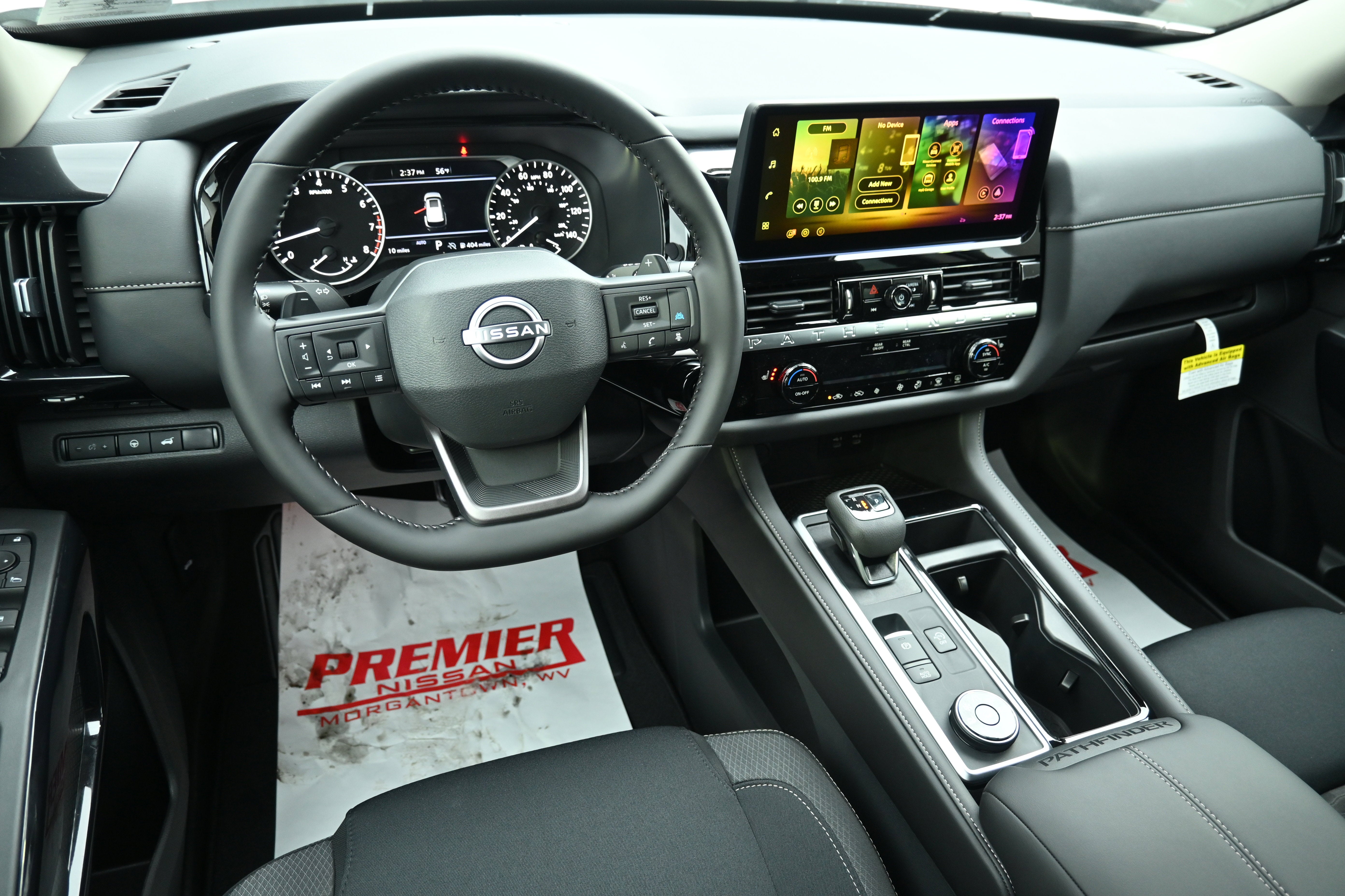 2026 Nissan Pathfinder SV